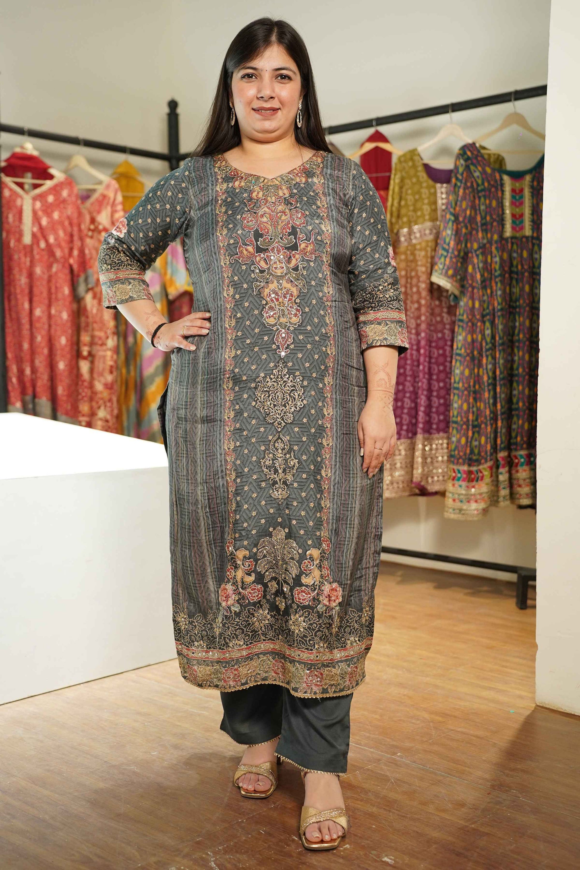 Lailah Karachi Muslin Suit with Aari Work