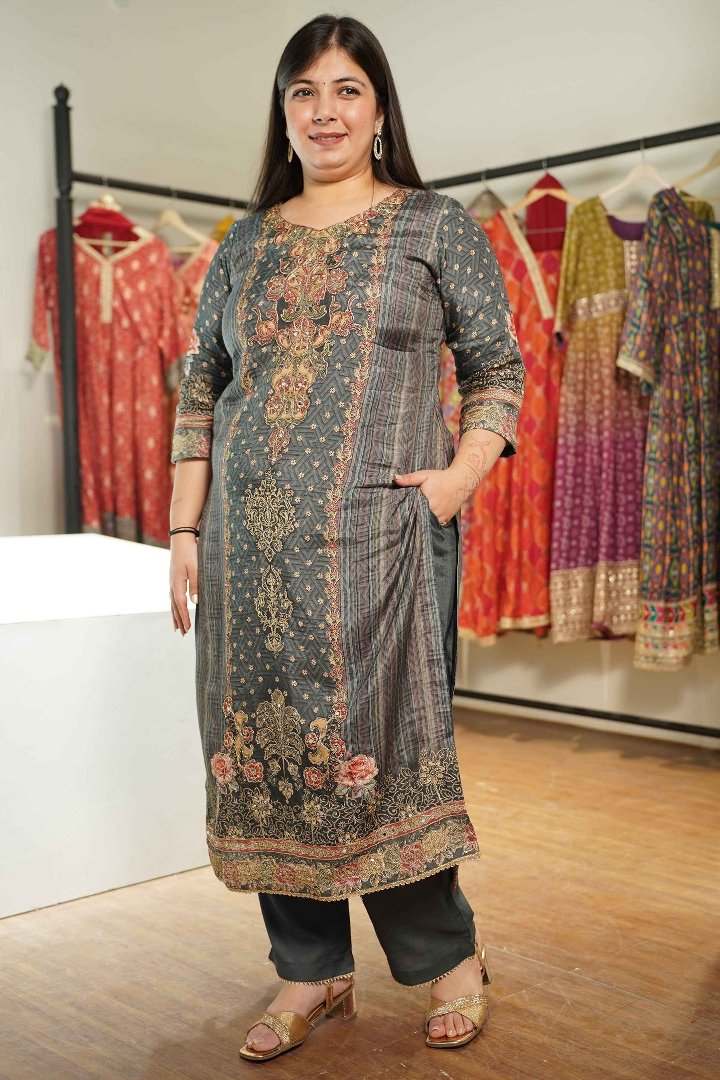Lailah Karachi Muslin Suit with Aari Work