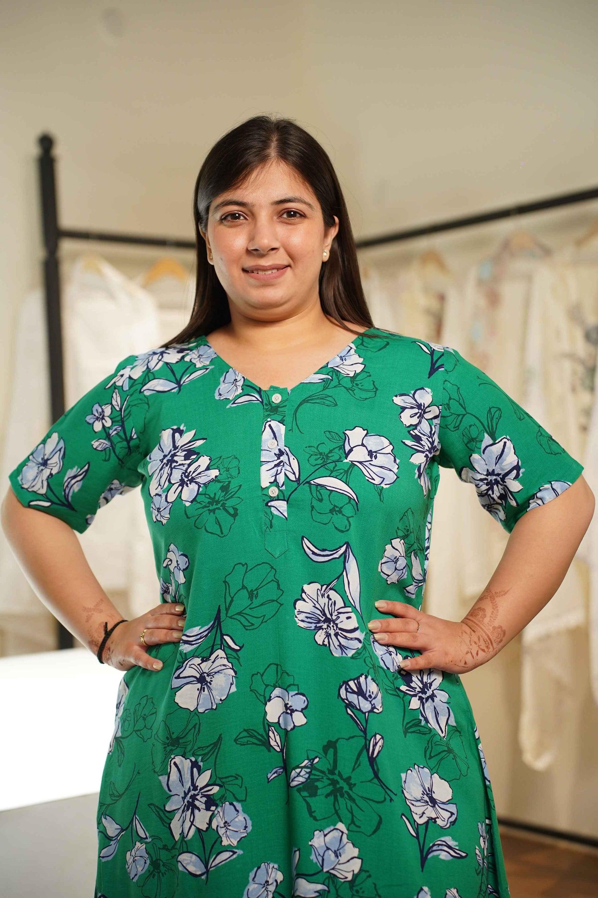 Greeny Splash Rayon Night Gown