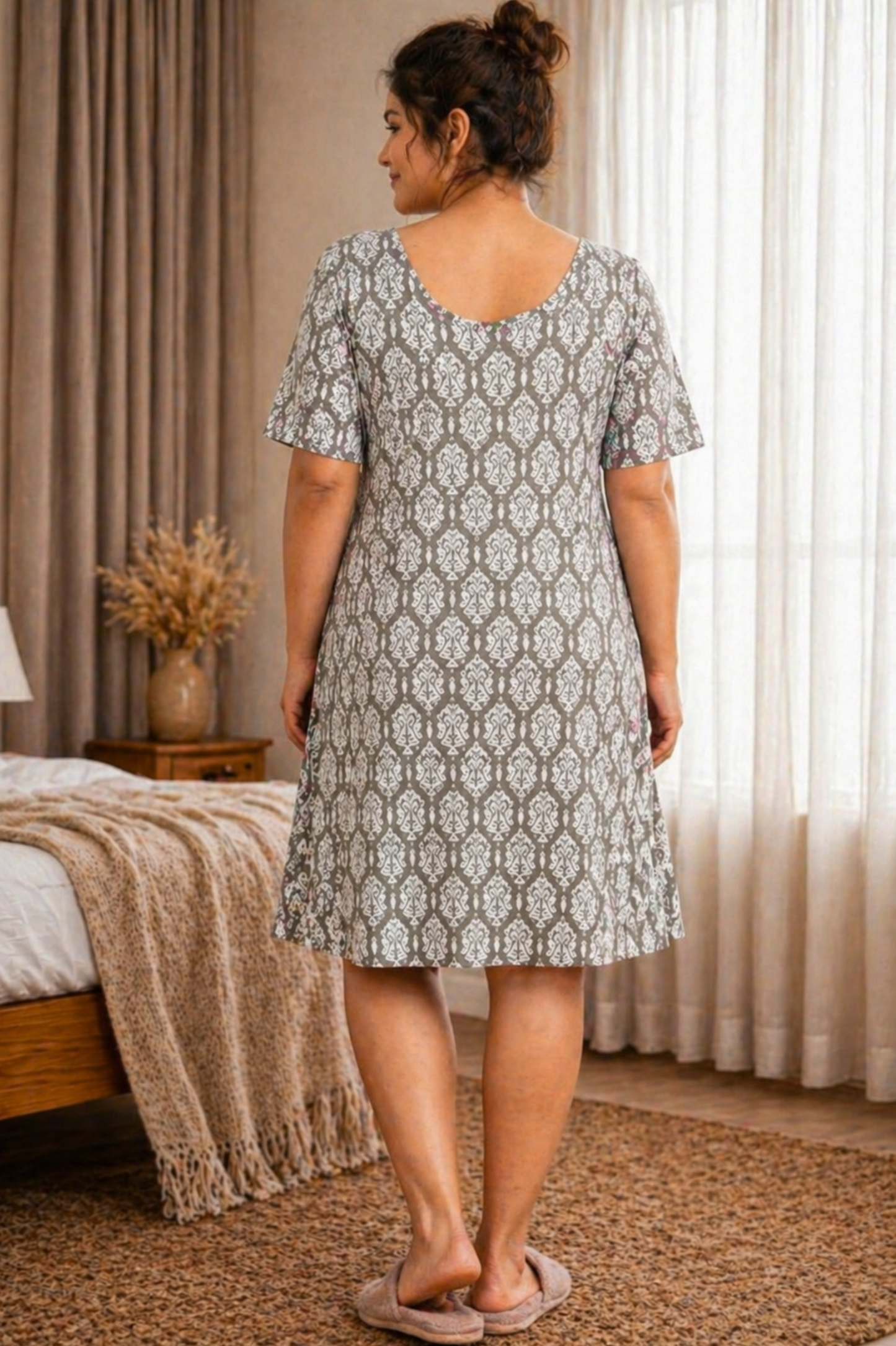 Smoky Ivory Rayon Short Nighty