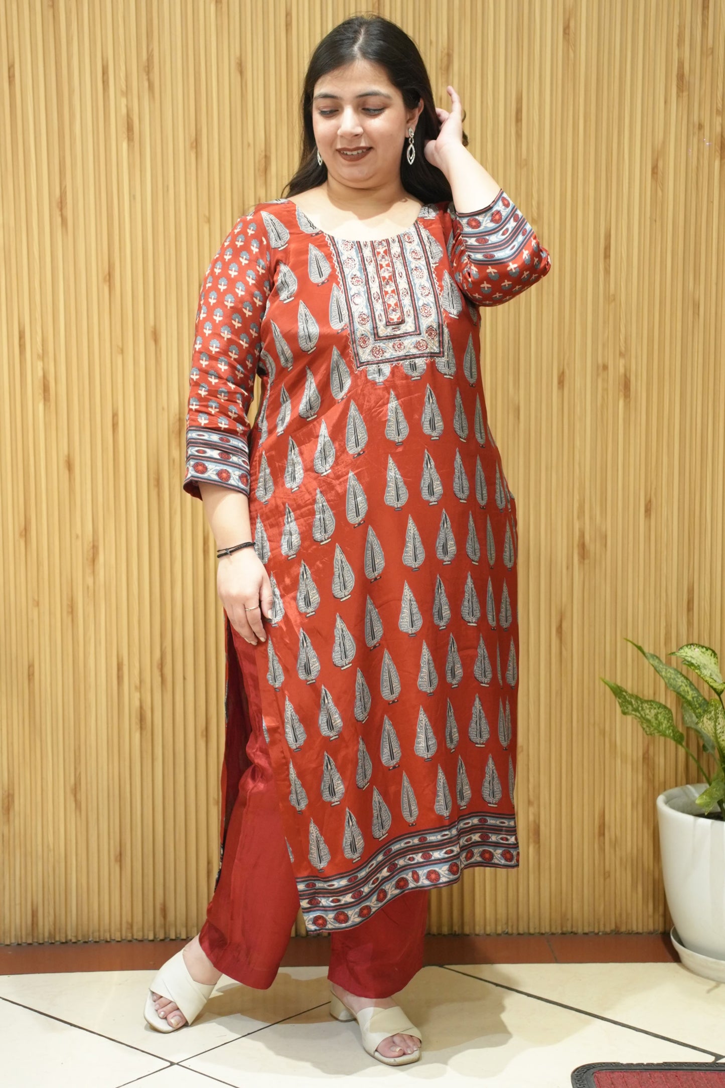 Mehrani Maroon Crepe Suit With Mirror Work