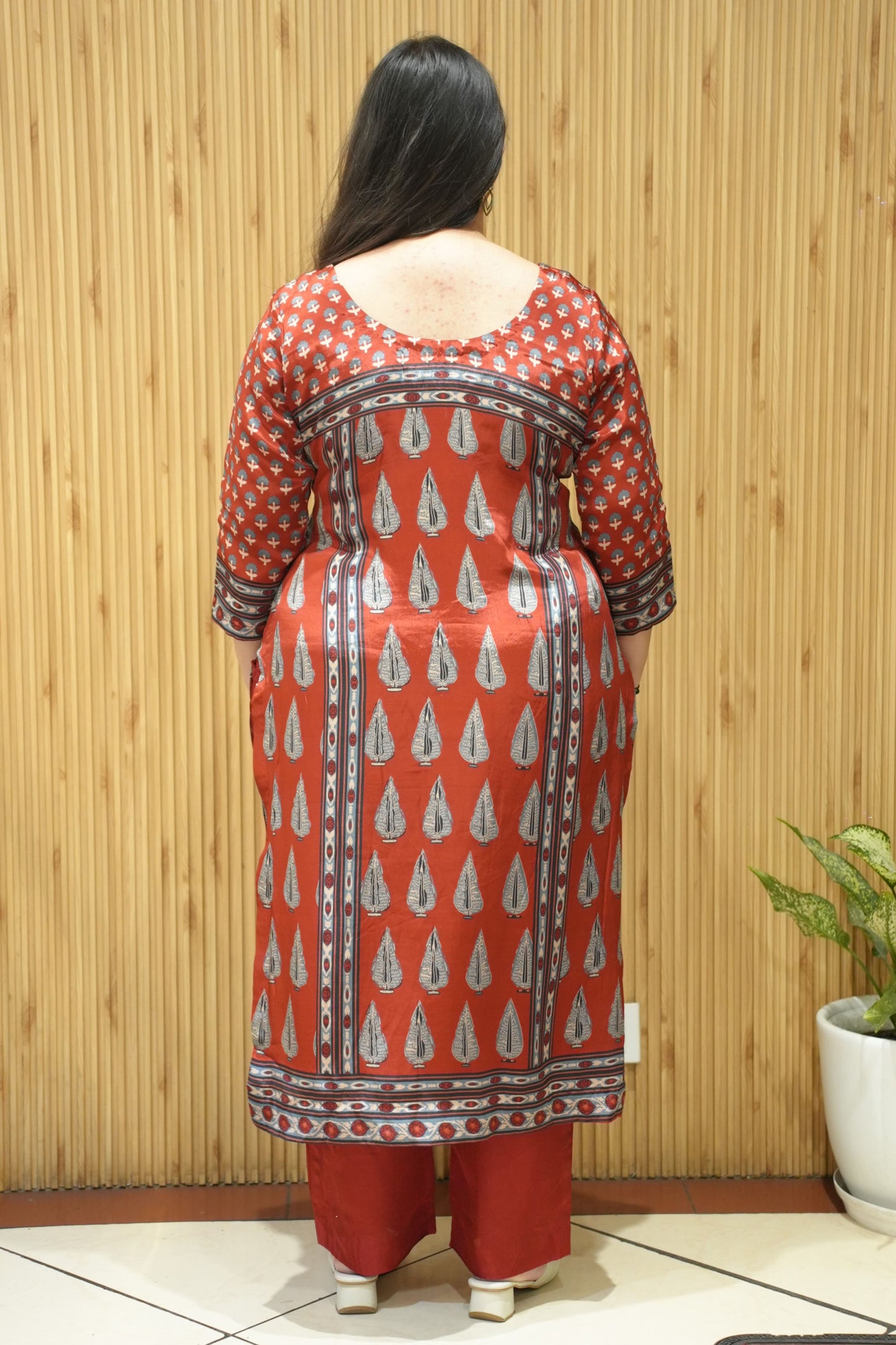 Mehrani Maroon Crepe Suit With Mirror Work