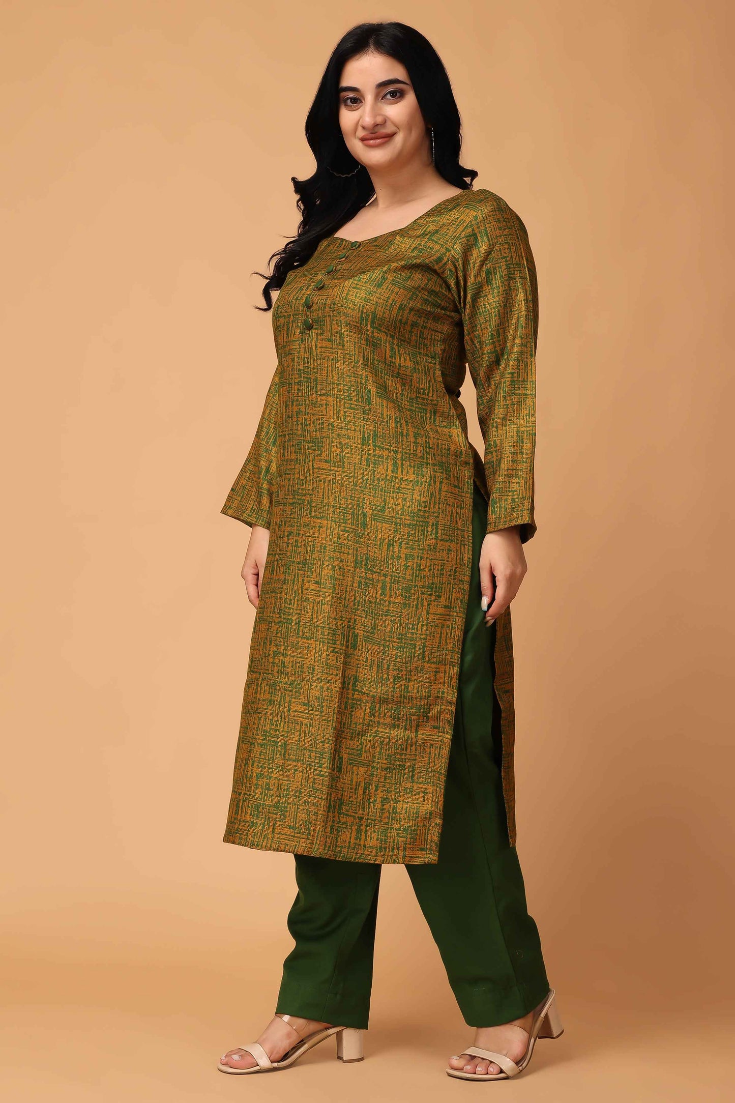Buy Plus Size ​Sunset Serenade Woollen Kurta Set At Apella | Sizes XS to 10 XL | India | Free Delivery | Customized