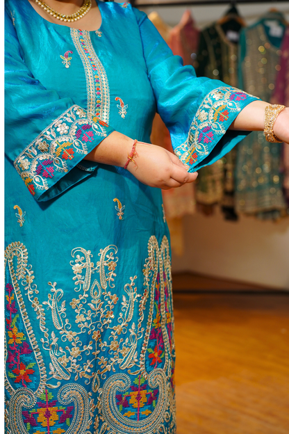 Miraya Blue Suit Set With Zari & Thread Embroidery
