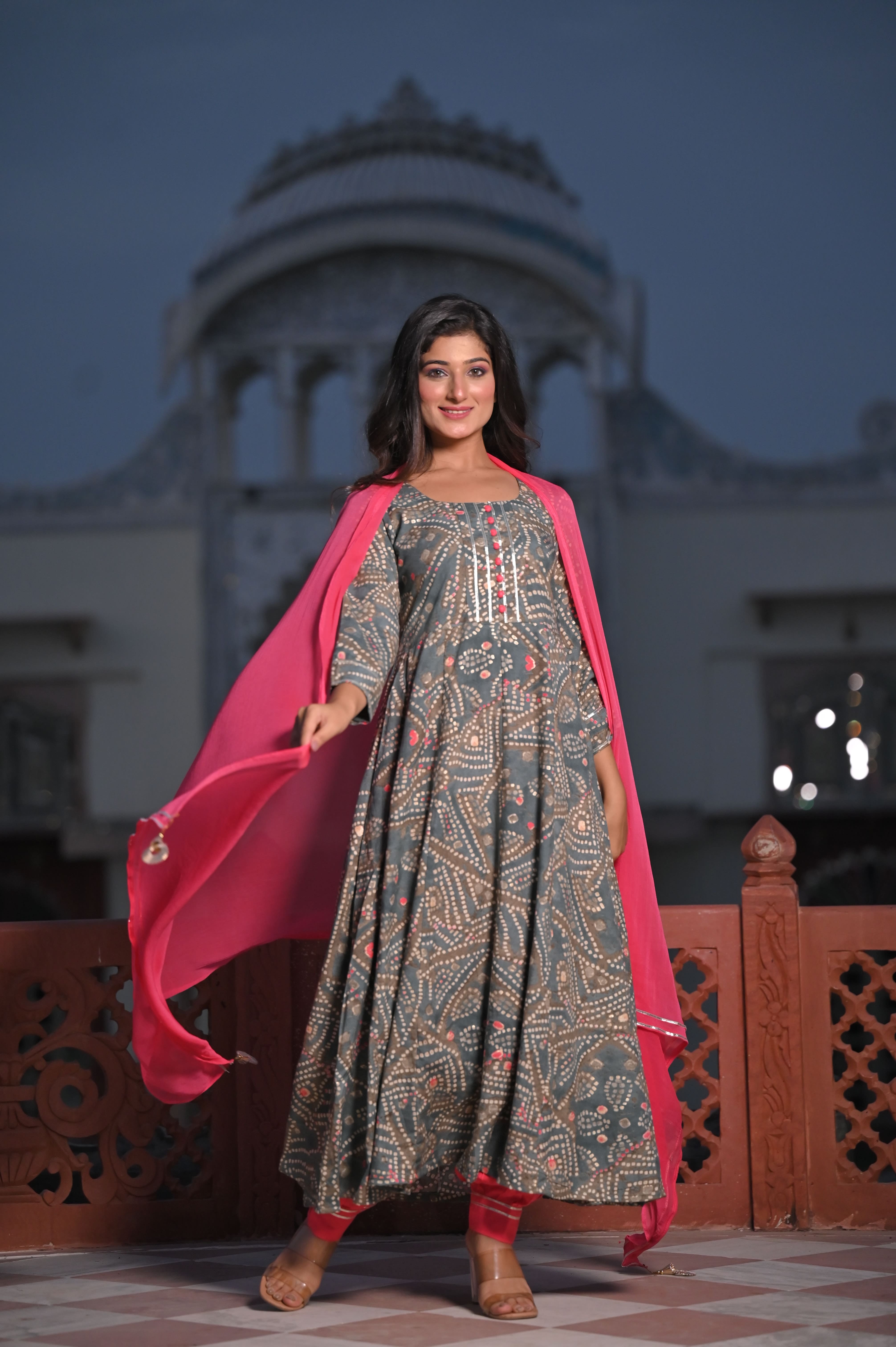 Green Salwar Suit: Buy Green Salwar Kameez for Women Online | Utsav Fashion