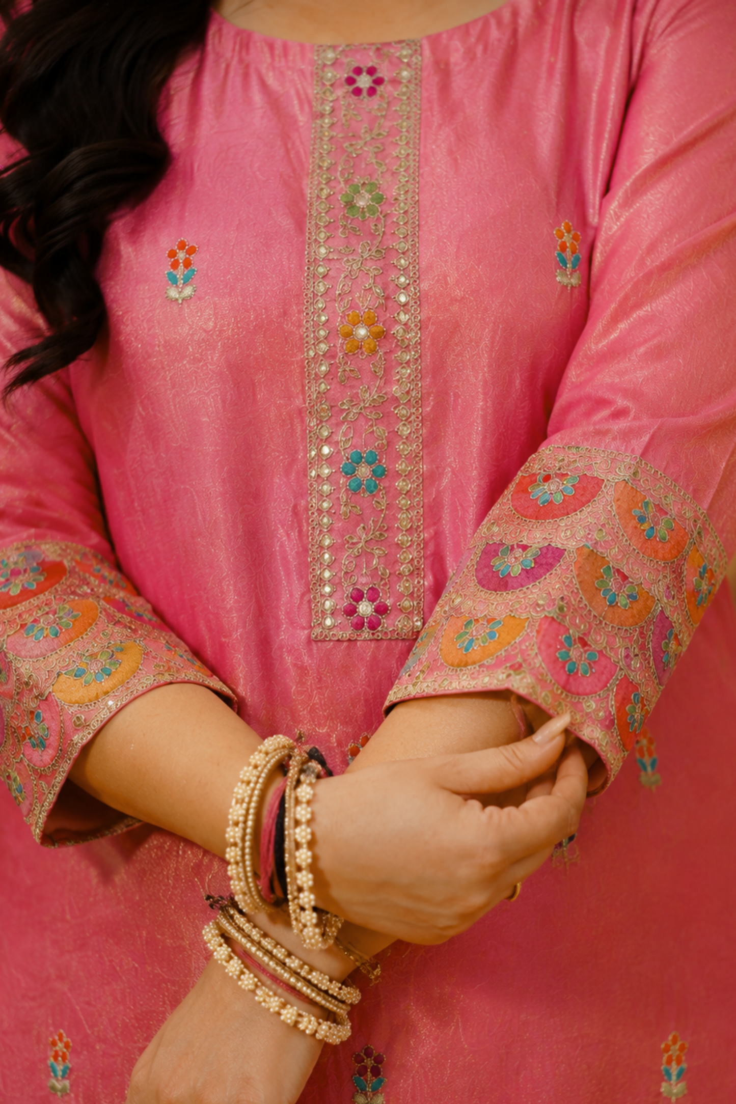 Rivya Tissue Shimmer Suit with Zari Embroidery (Copy)