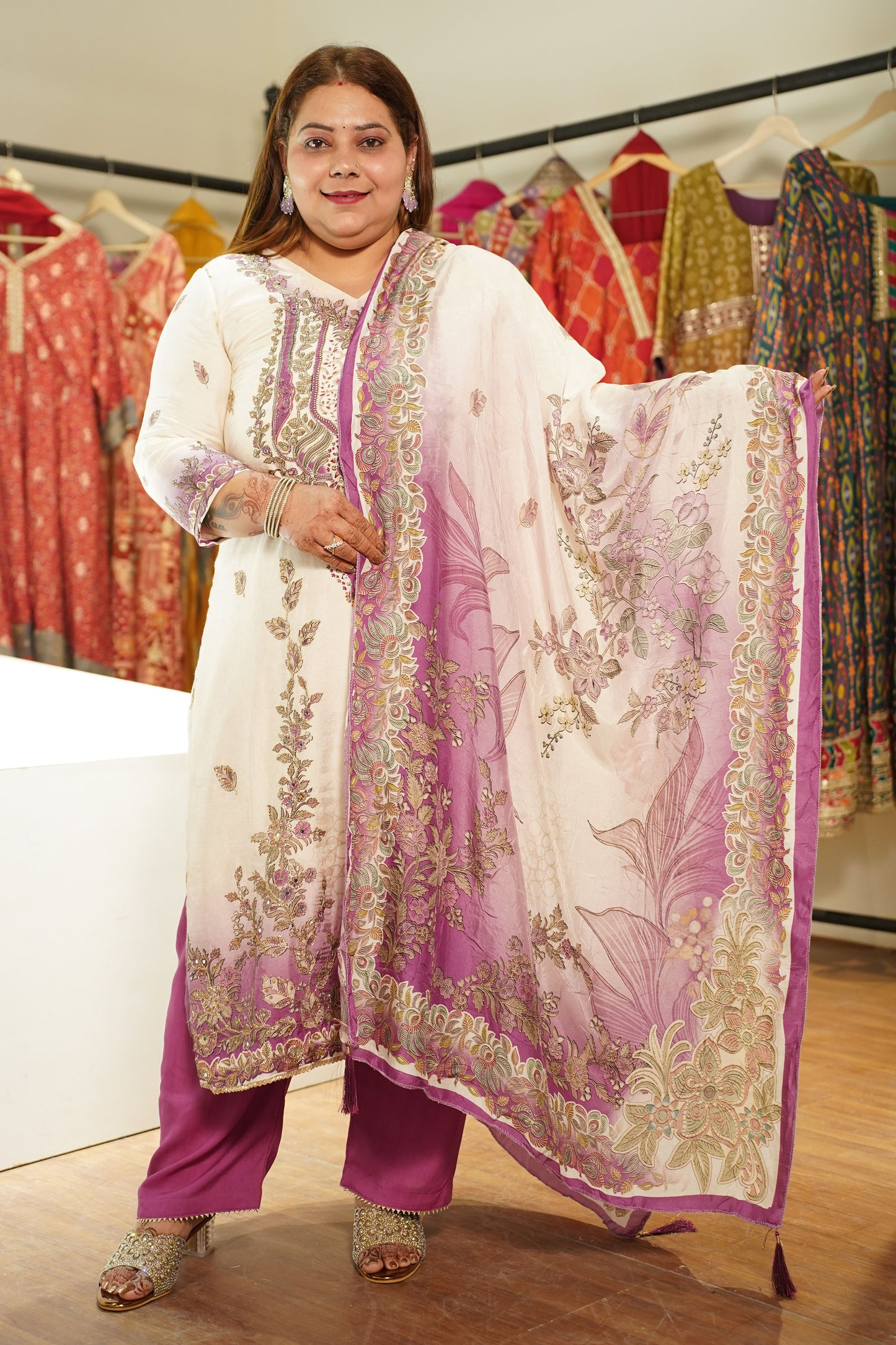Parizah Ombré Muslin Suit with Aari Work