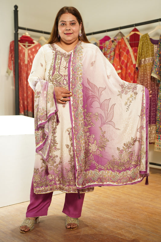 Parizah Ombré Muslin Suit with Aari Work