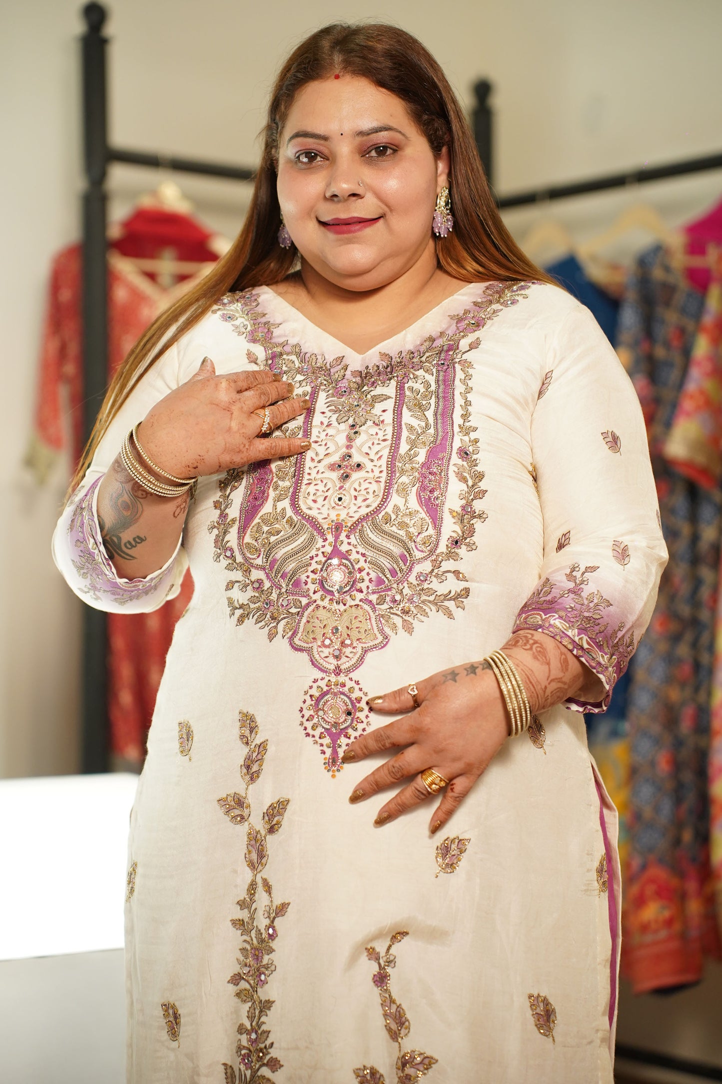 Parizah Ombré Muslin Suit with Aari Work