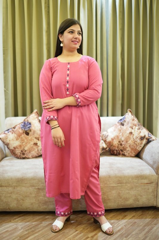 Buy Plus Size ​Perfect Pink Woollen Kurta Set At Apella | Sizes XS to 10 XL | India | Free Delivery | Customized