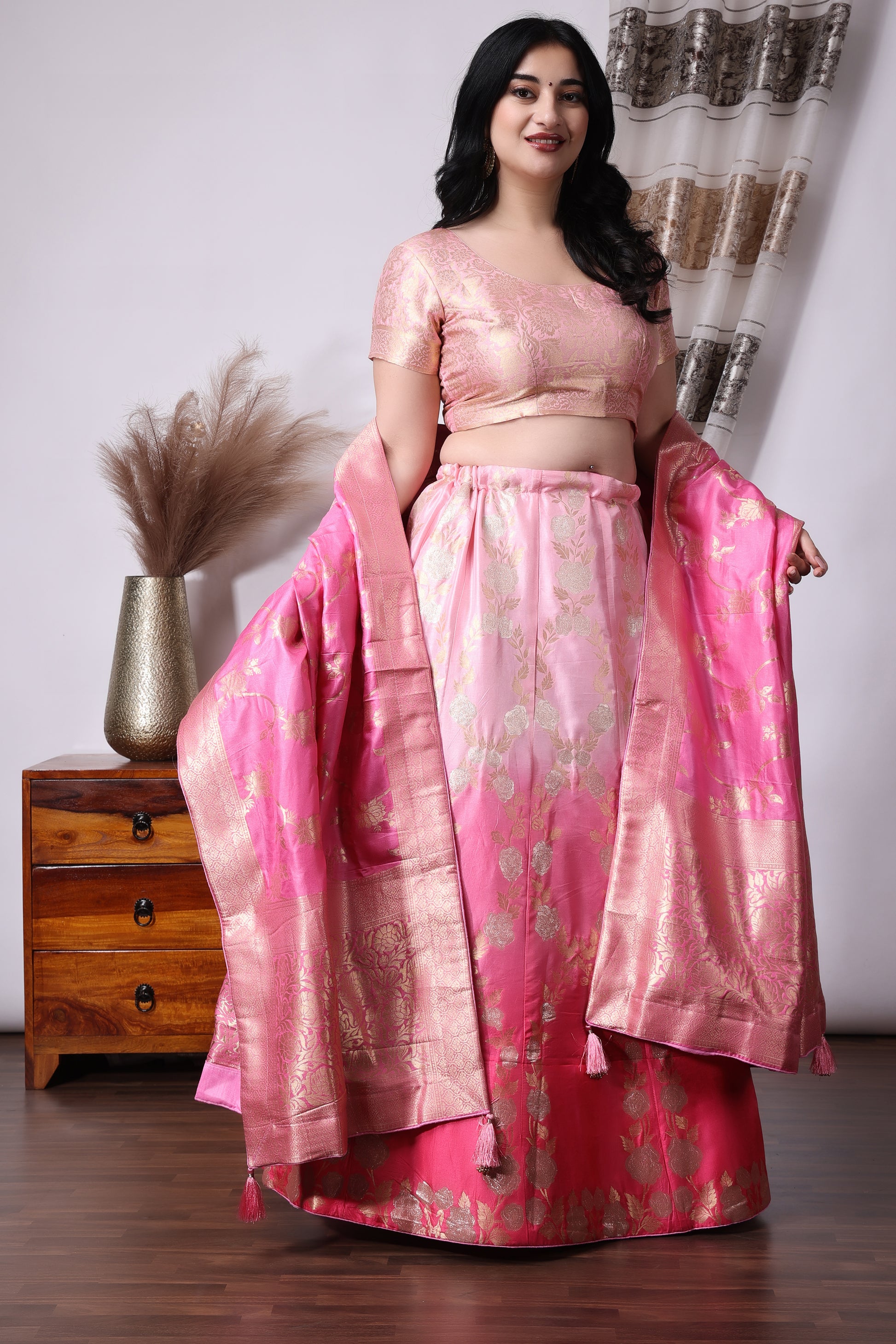 Women Plus Size Mishrit Gulabi Banarasi Silk Lehenga