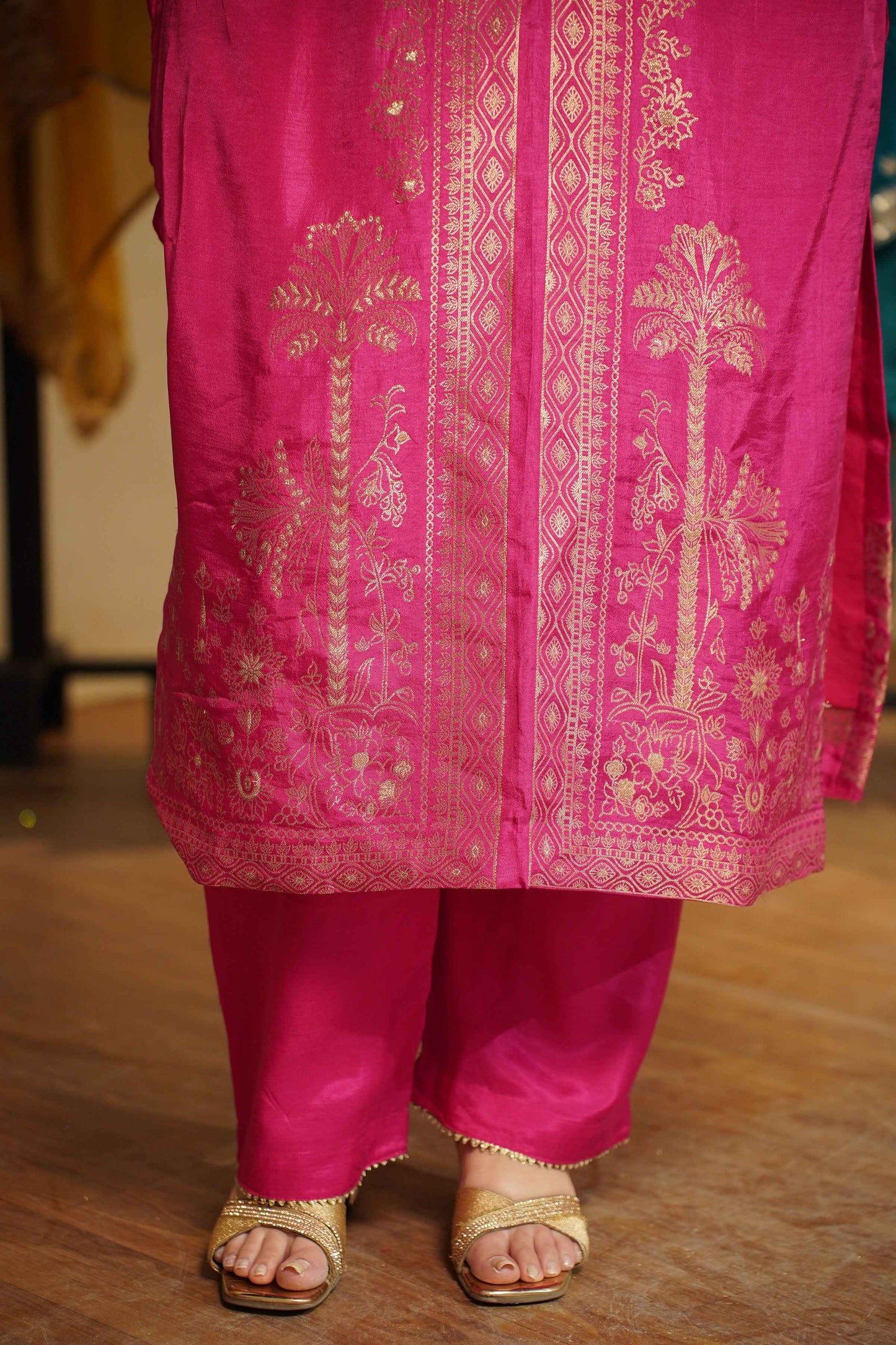 Raavia Magenta Silk Suit With Jacquard Weave