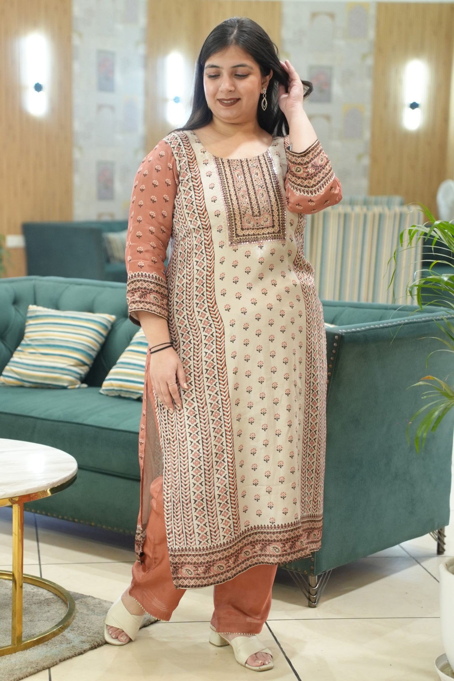 Zehra Ivory Crepe Suit With Mirror Work