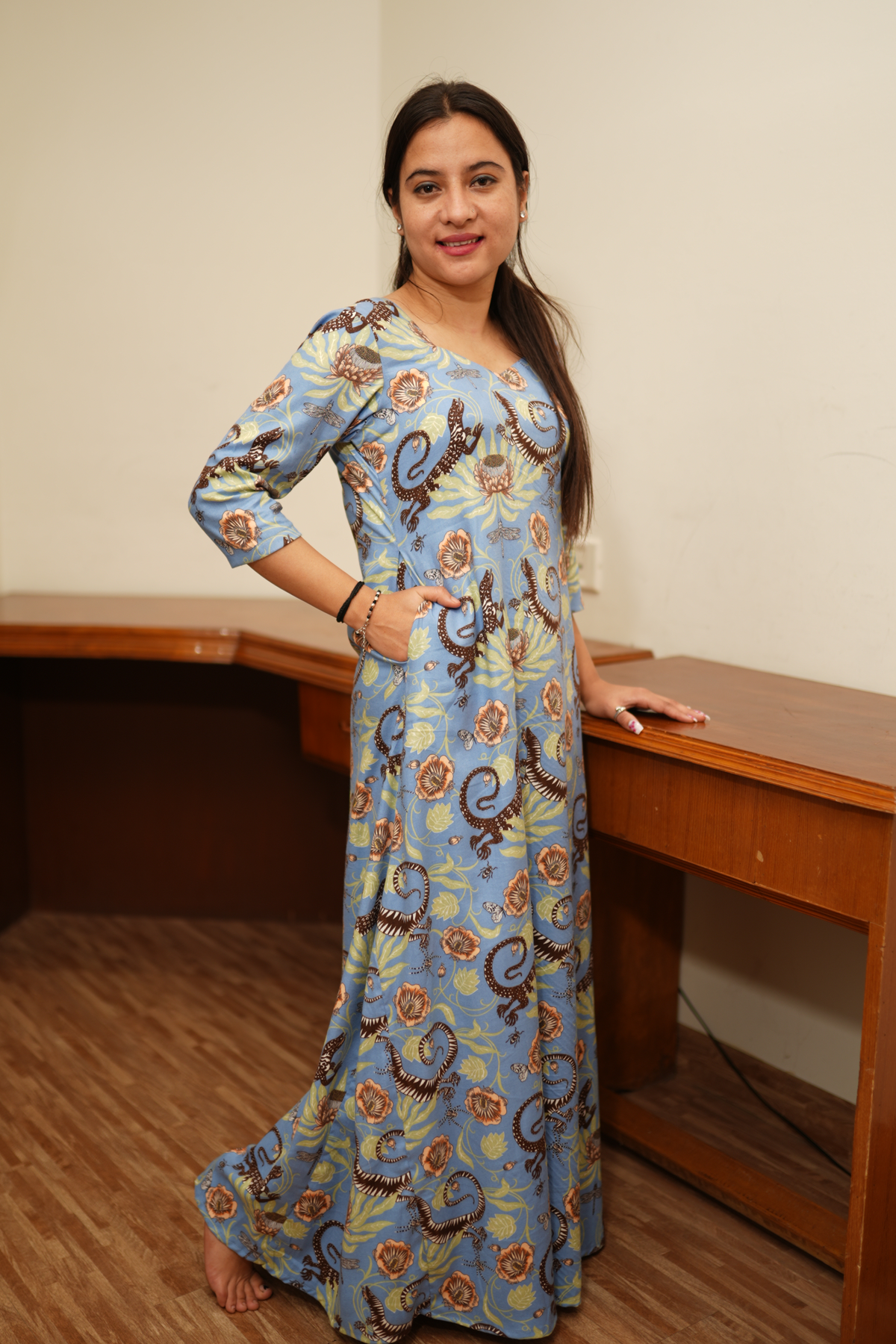Buy Plus Size ​Safari Tales Woollen Night Gown At Apella | Sizes XS to 10 XL | India | Free Delivery | Customized