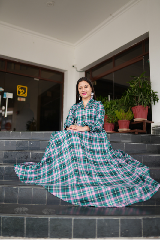 Buy Plus Size ​Seaside Rose Twill Checked Dress At Apella | Sizes XS to 10 XL | India | Free Delivery | Customized