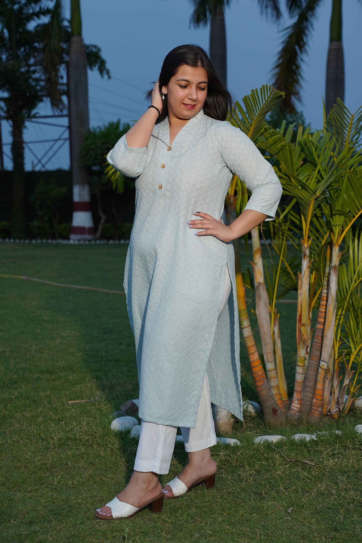 Buy Plus Size ​Skyline Embroidered Cotton Kurta At Apella | Sizes XS to 10 XL | India | Free Delivery | Customized