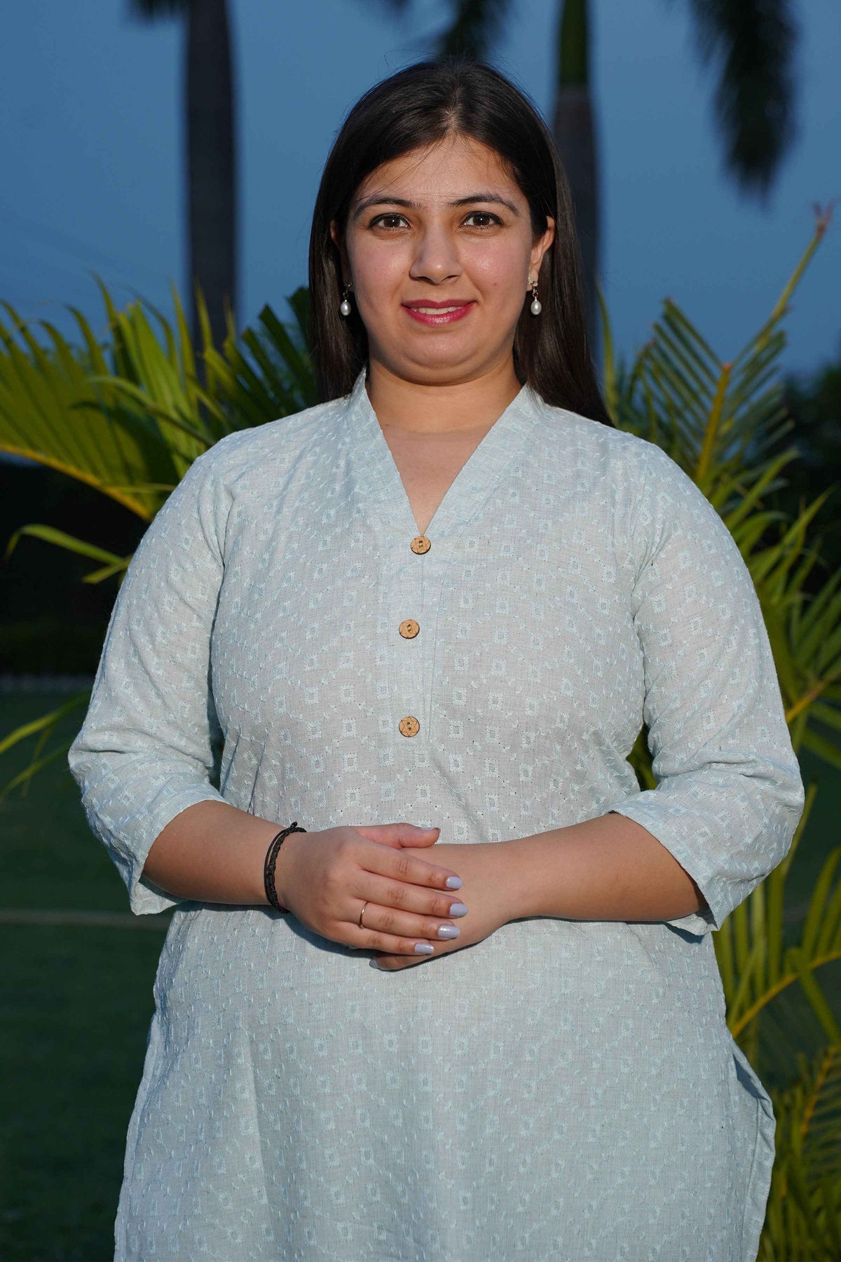 Buy Plus Size ​Skyline Embroidered Cotton Kurta At Apella | Sizes XS to 10 XL | India | Free Delivery | Customized