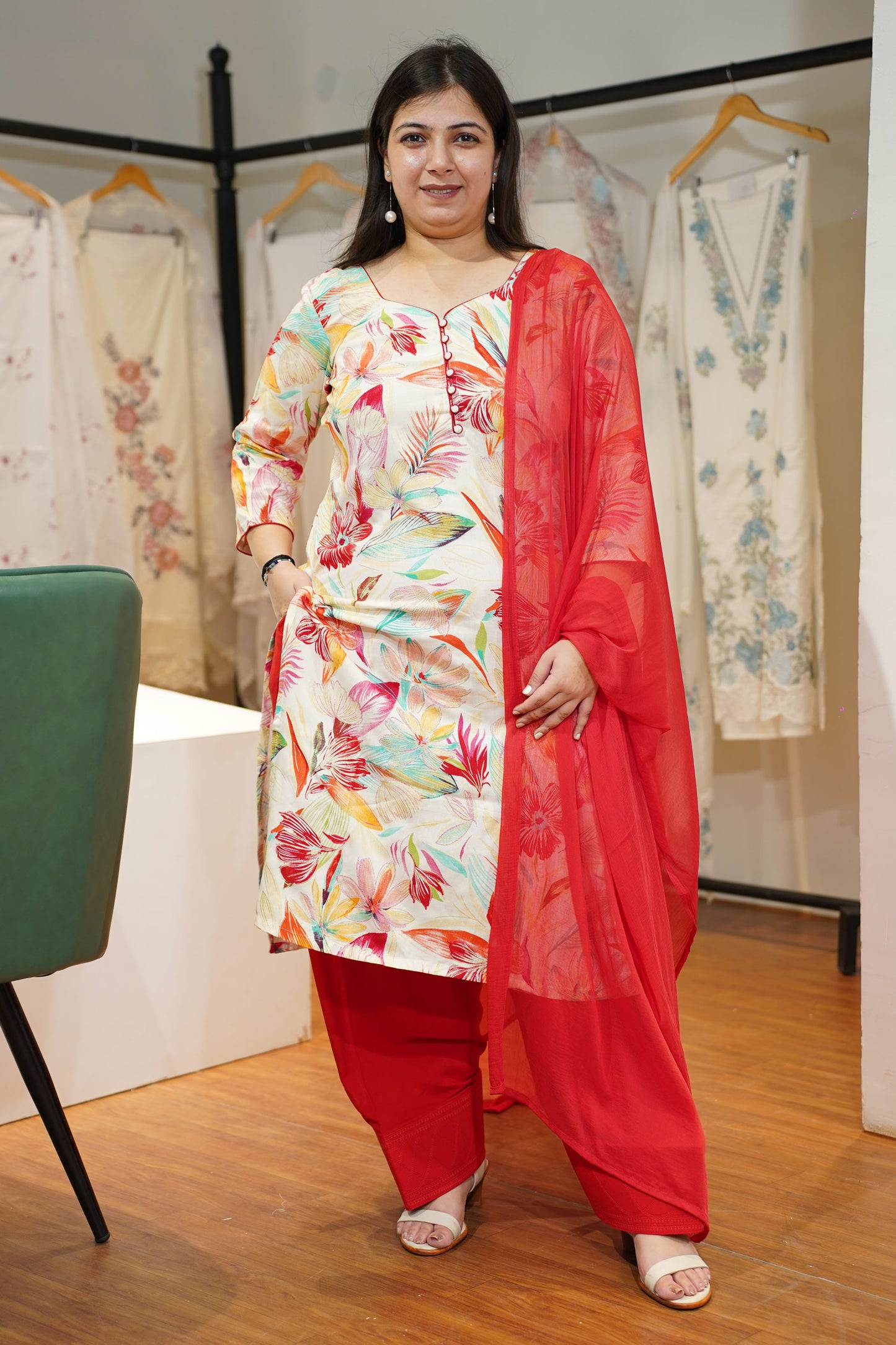 Sunlit Gulzar Foiled Farshi Suit