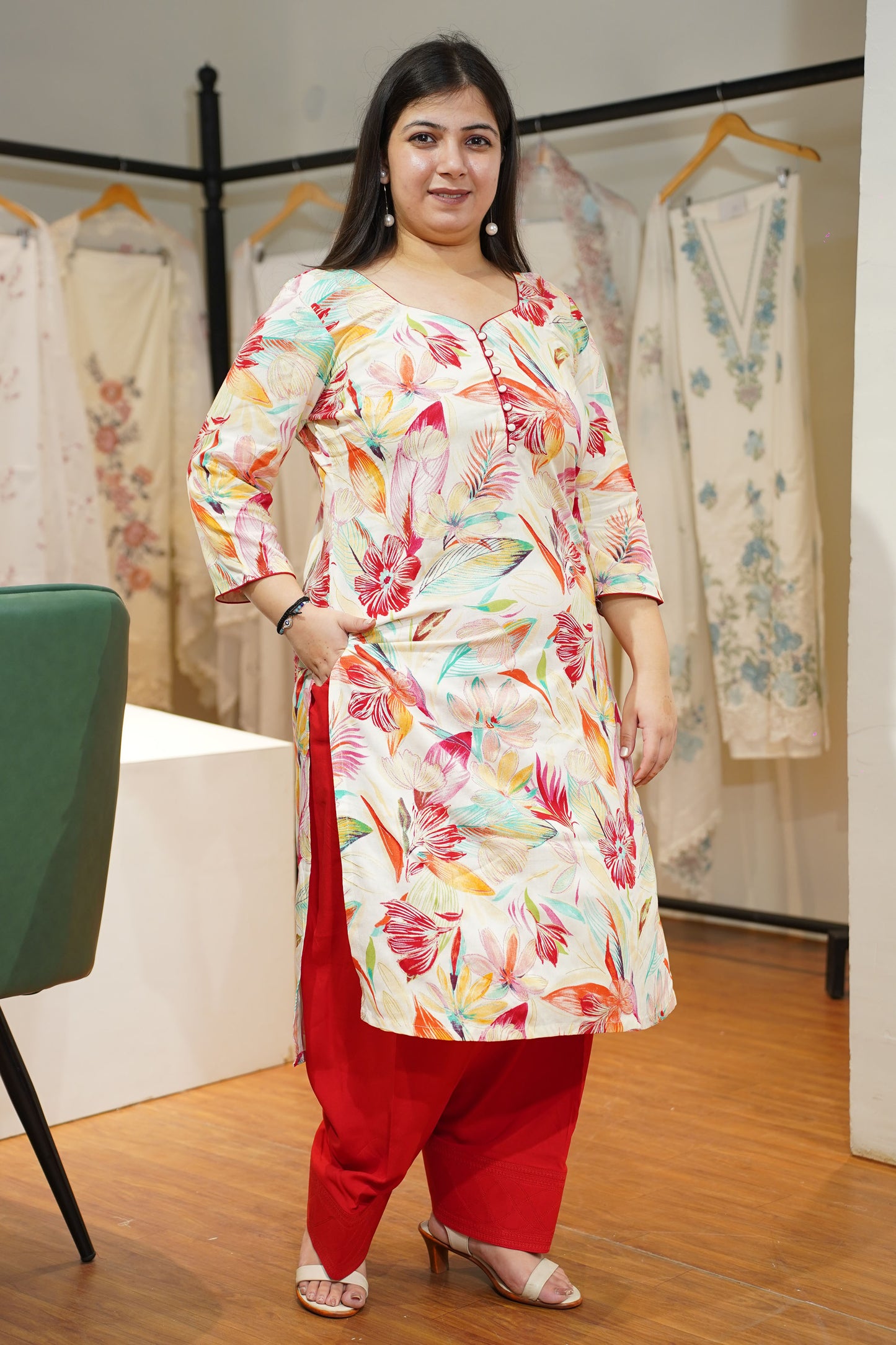 Sunlit Gulzar Foiled Farshi Suit