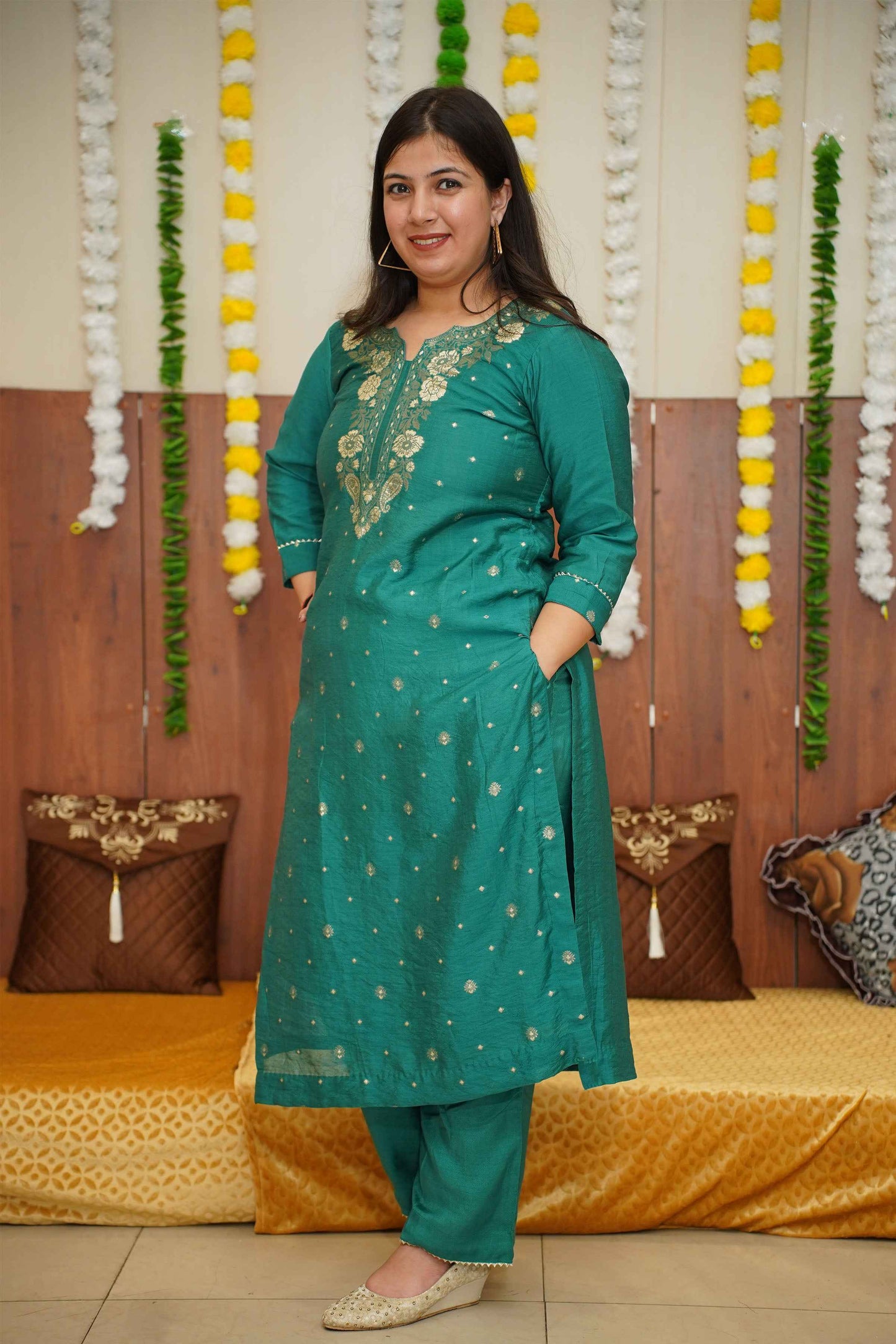 Buy Plus Size ​Teal Treasure Silk Suit Set At Apella | Sizes XS to 10 XL | India | Free Delivery | Customized