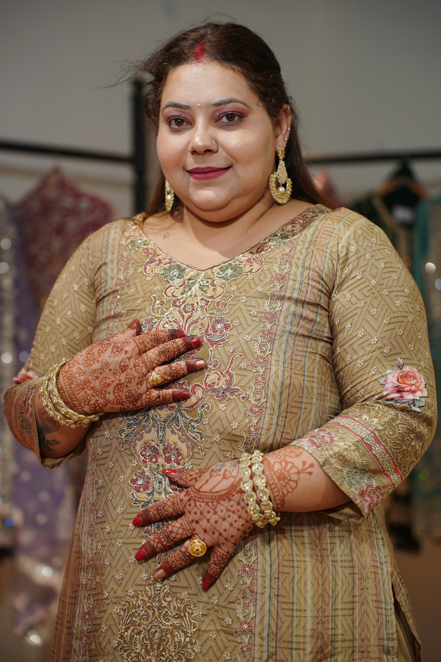 Fiza-e-Noor Muslin Suit with Aari Work