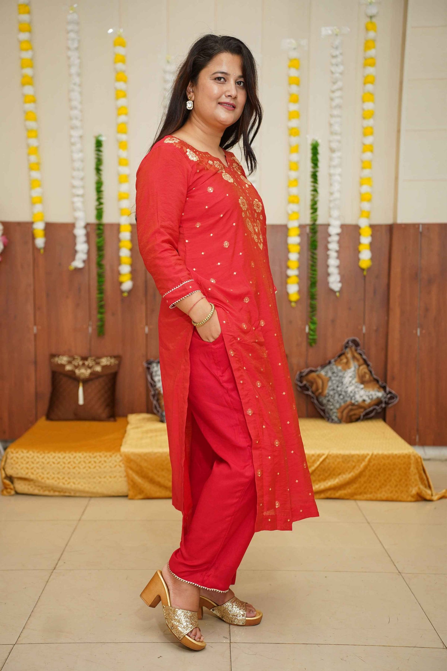 Buy Plus Size ​Gleaming Red Fancy Suit Set At Apella | Sizes XS to 10 XL | India | Free Delivery | Customized