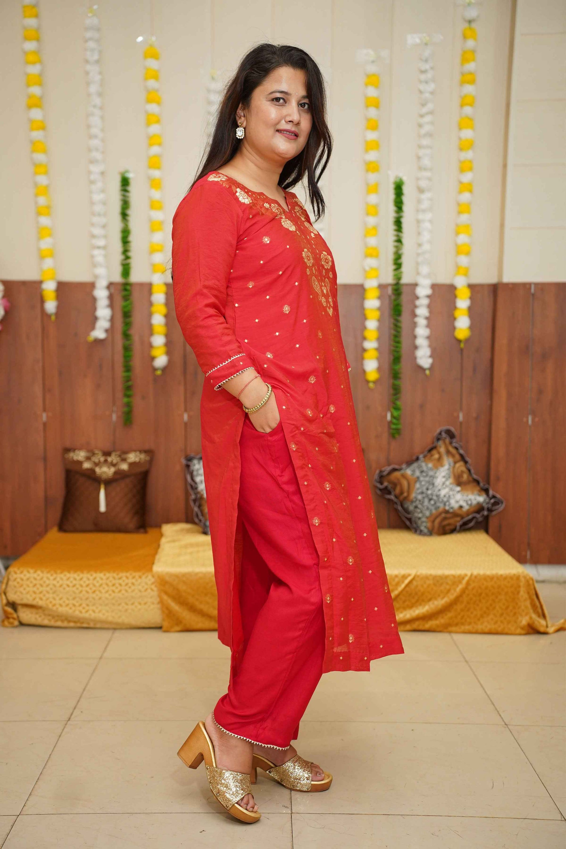 Buy Plus Size ​Gleaming Red Fancy Suit Set At Apella | Sizes XS to 10 XL | India | Free Delivery | Customized