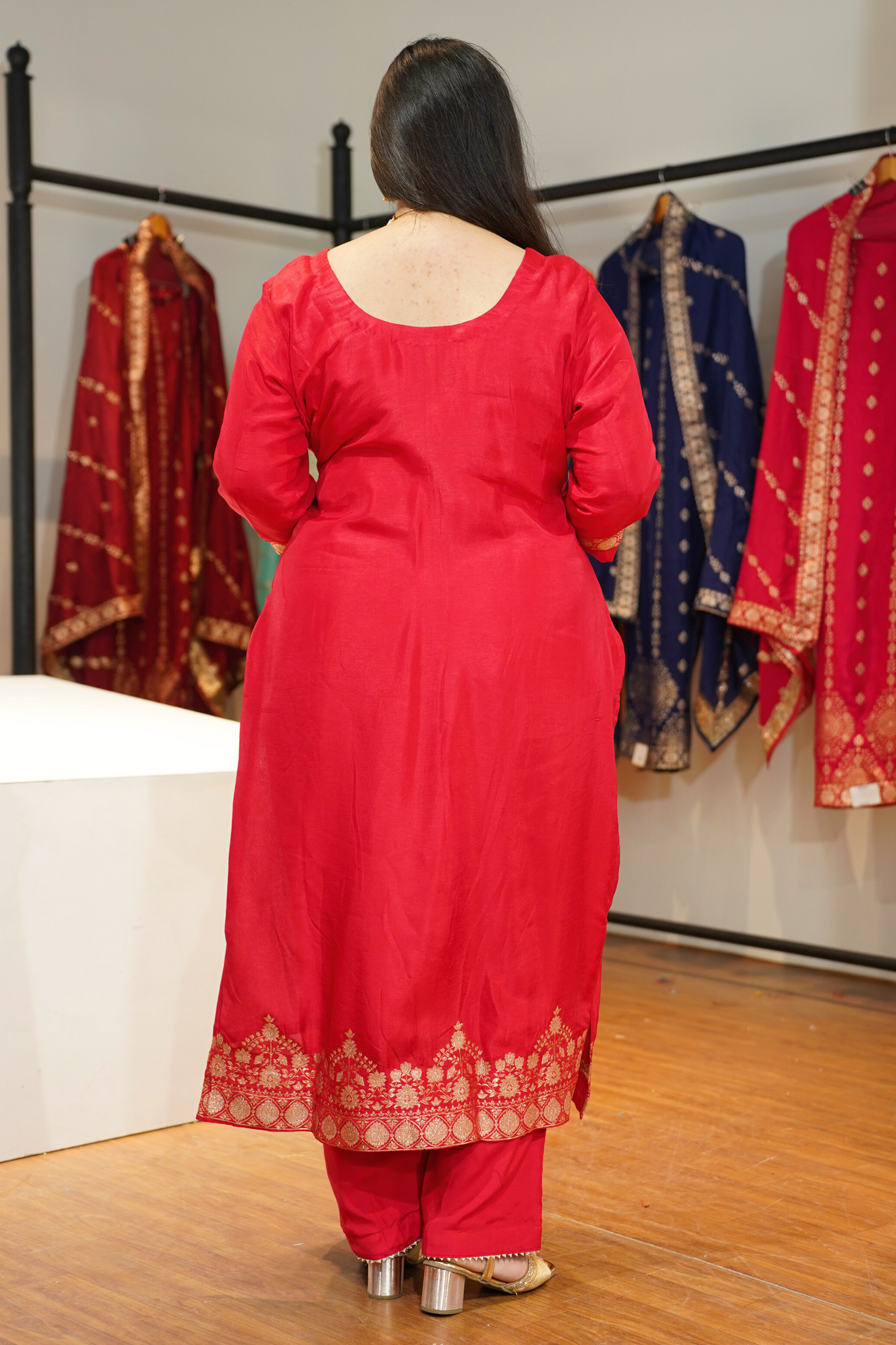 Katyayani Red Jacquard Silk Suit