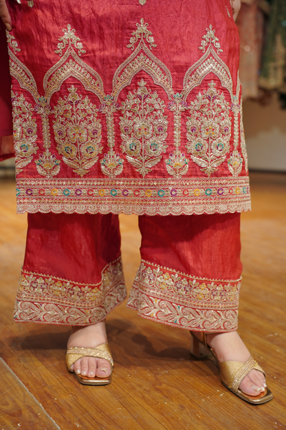 Kavisha Rose Suit Set With Zari & Thread Embroidery