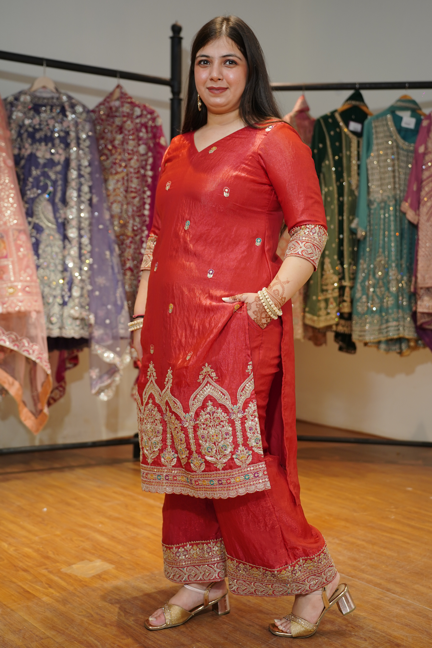 Kavisha Rose Suit Set With Zari & Thread Embroidery