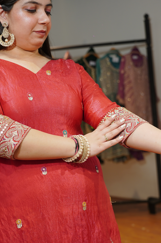 Kavisha Rose Suit Set With Zari & Thread Embroidery