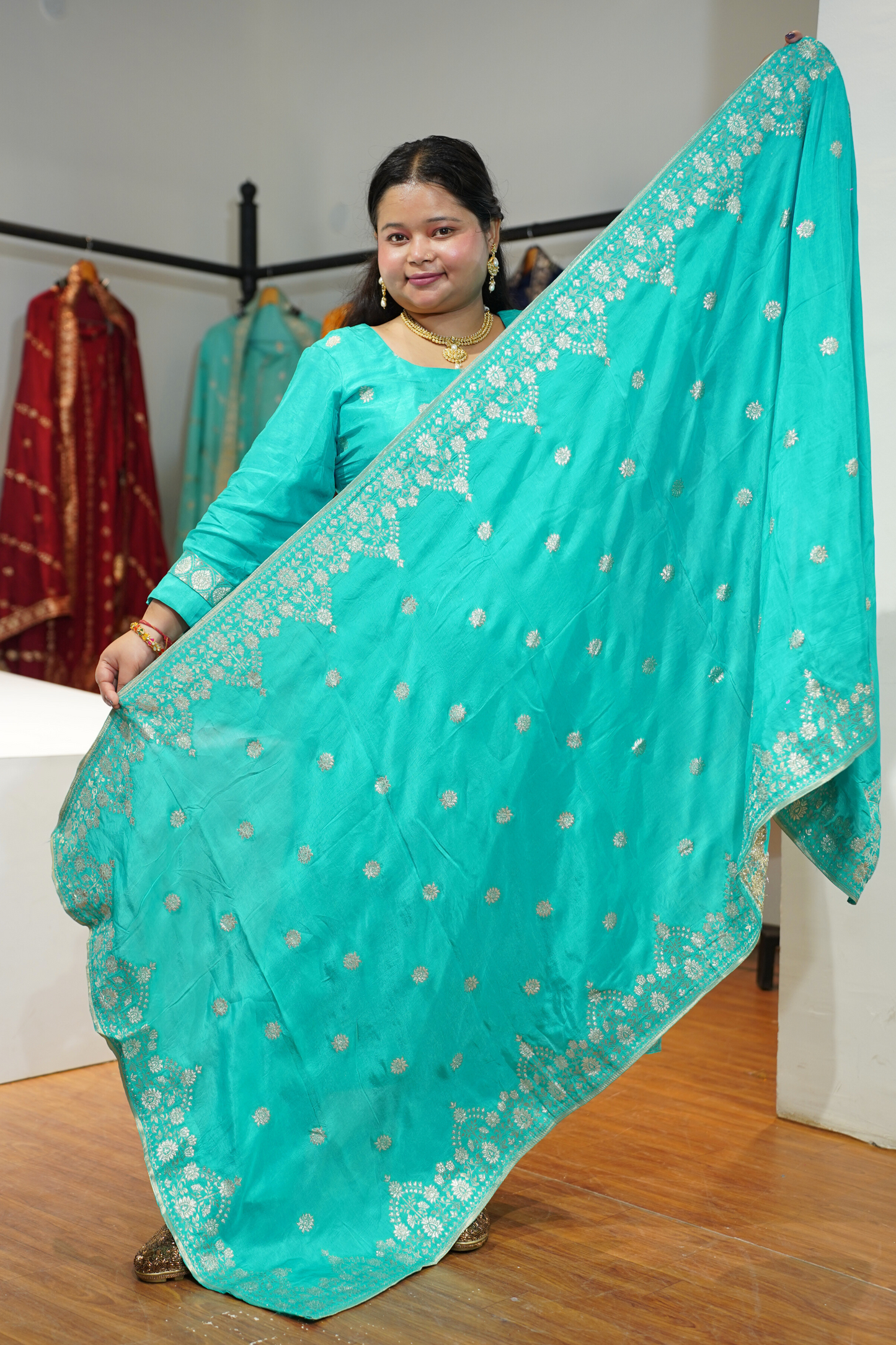 Mrinal Firozi Jacquard Silk Suit