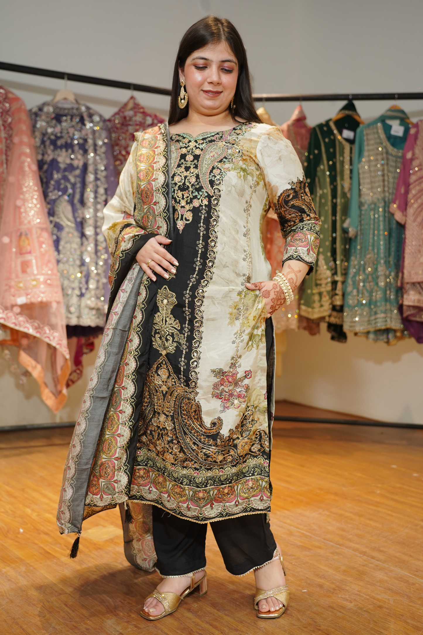 Ivory Karachi Muslin Suit with Aari Work