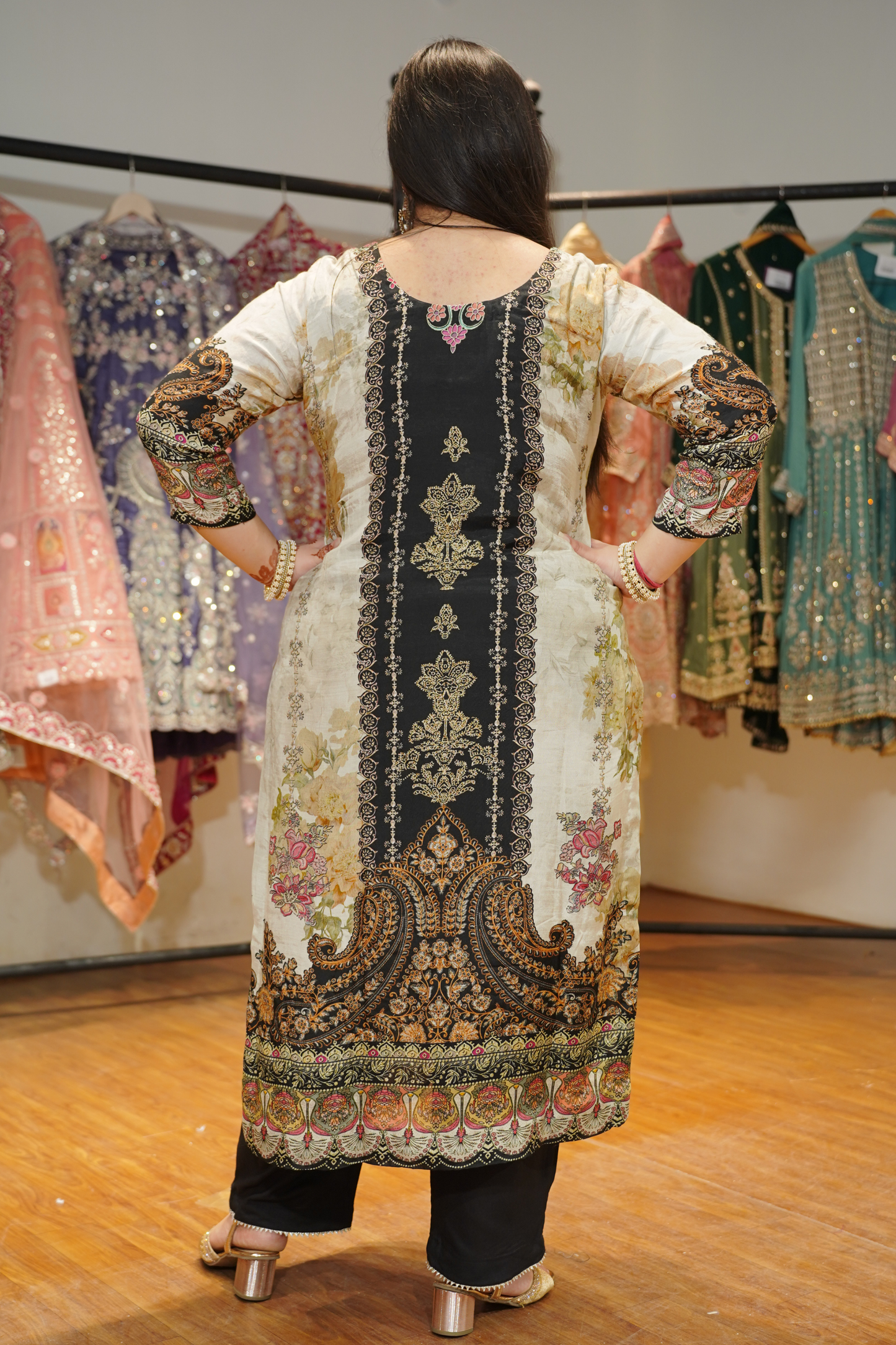 Ivory Karachi Muslin Suit with Aari Work