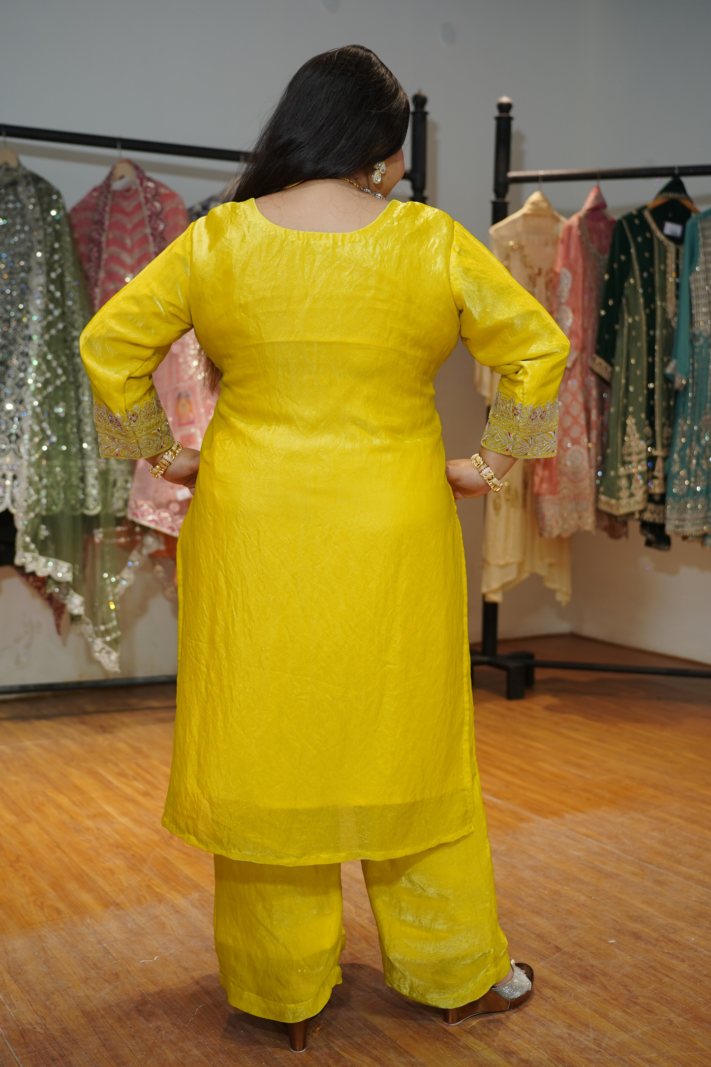 Noor Pallav Suit Set With Zari & Thread Embroidery