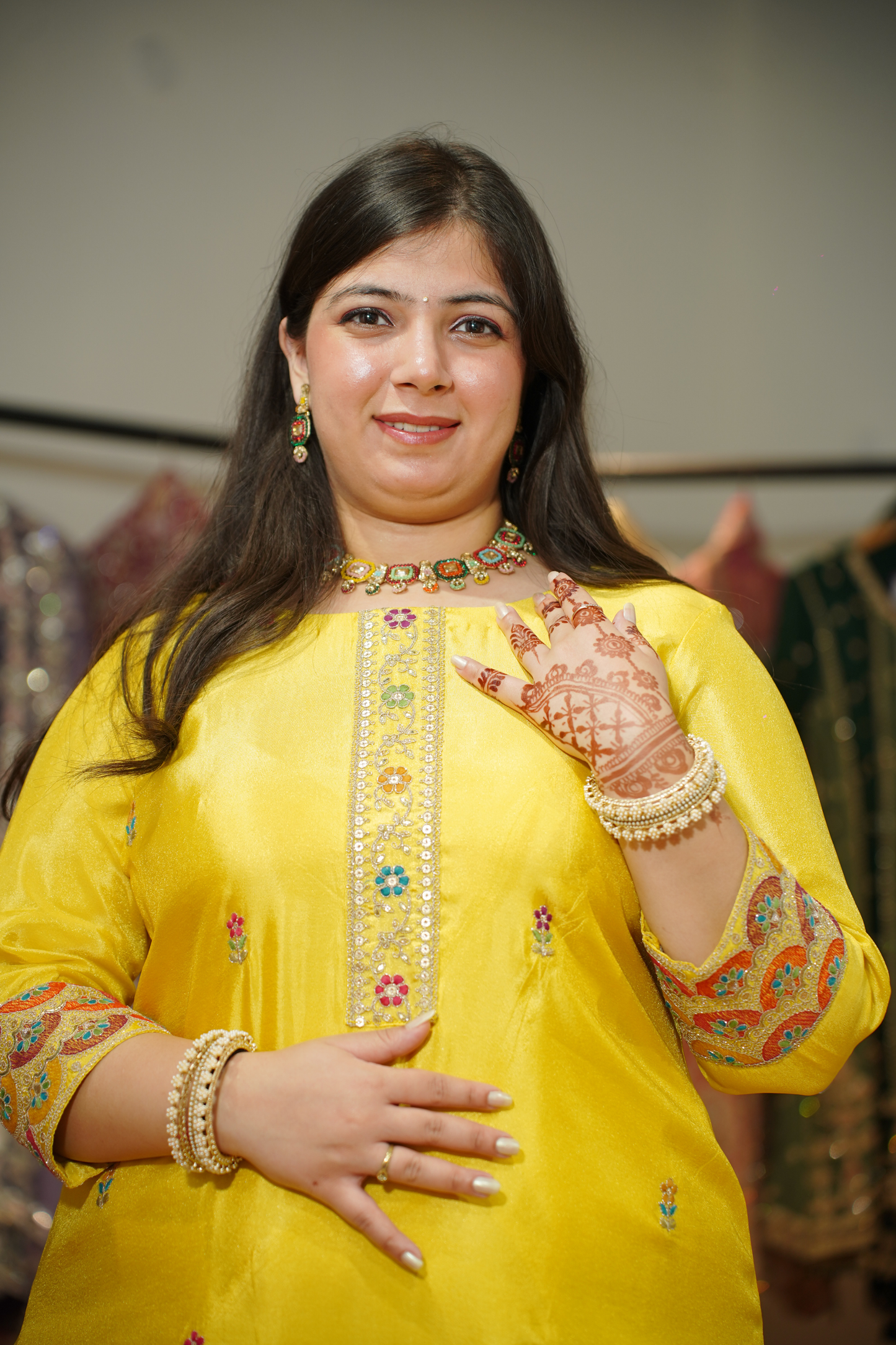 Saanvi Prabha Shimmer Suit With Zari Embroidery