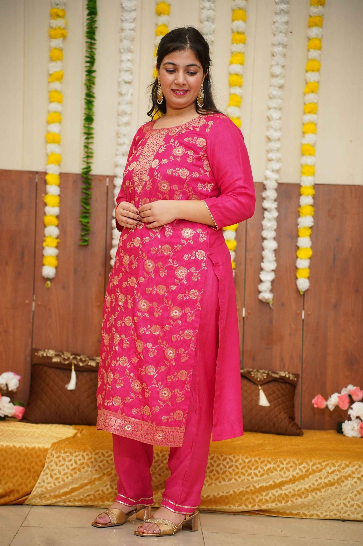Buy Plus Size ​Tickle Me Pink Silk Suit Set At Apella | Sizes XS to 10 XL | India | Free Delivery | Customized