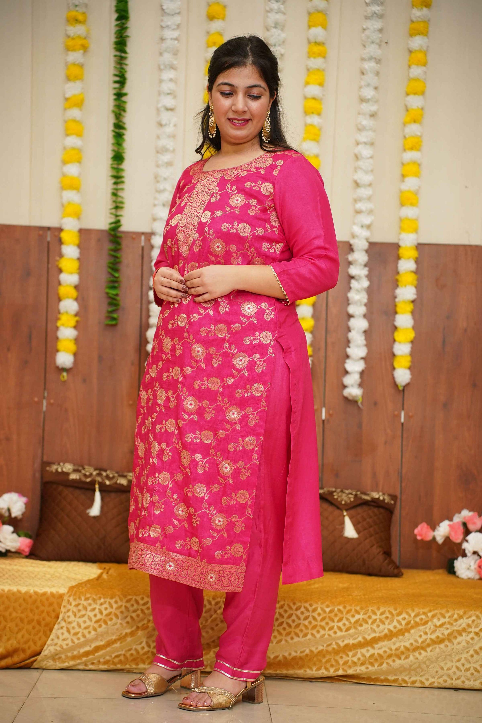 Buy Plus Size ​Tickle Me Pink Silk Suit Set At Apella | Sizes XS to 10 XL | India | Free Delivery | Customized