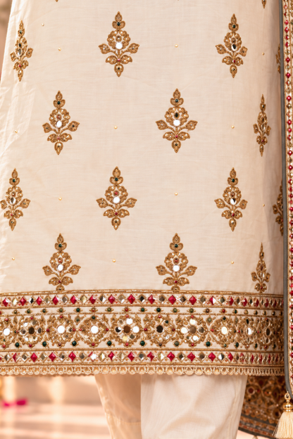Zoya Karachi Muslin Suit With Aari Work