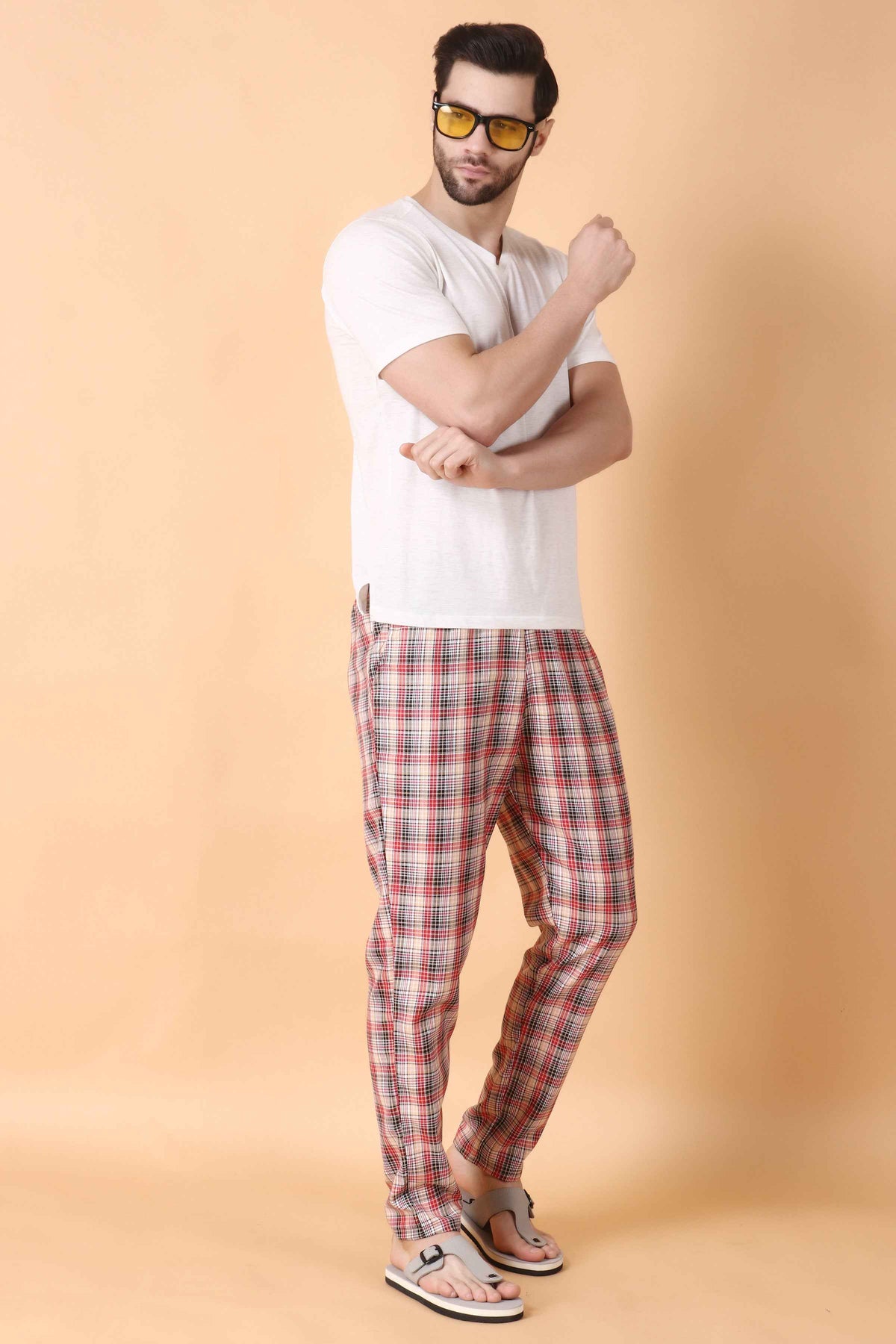 Buy Plus Size ​Red Grid Woollen Pajama At Apella | Sizes XS to 10 XL | India | Free Delivery | Customized
