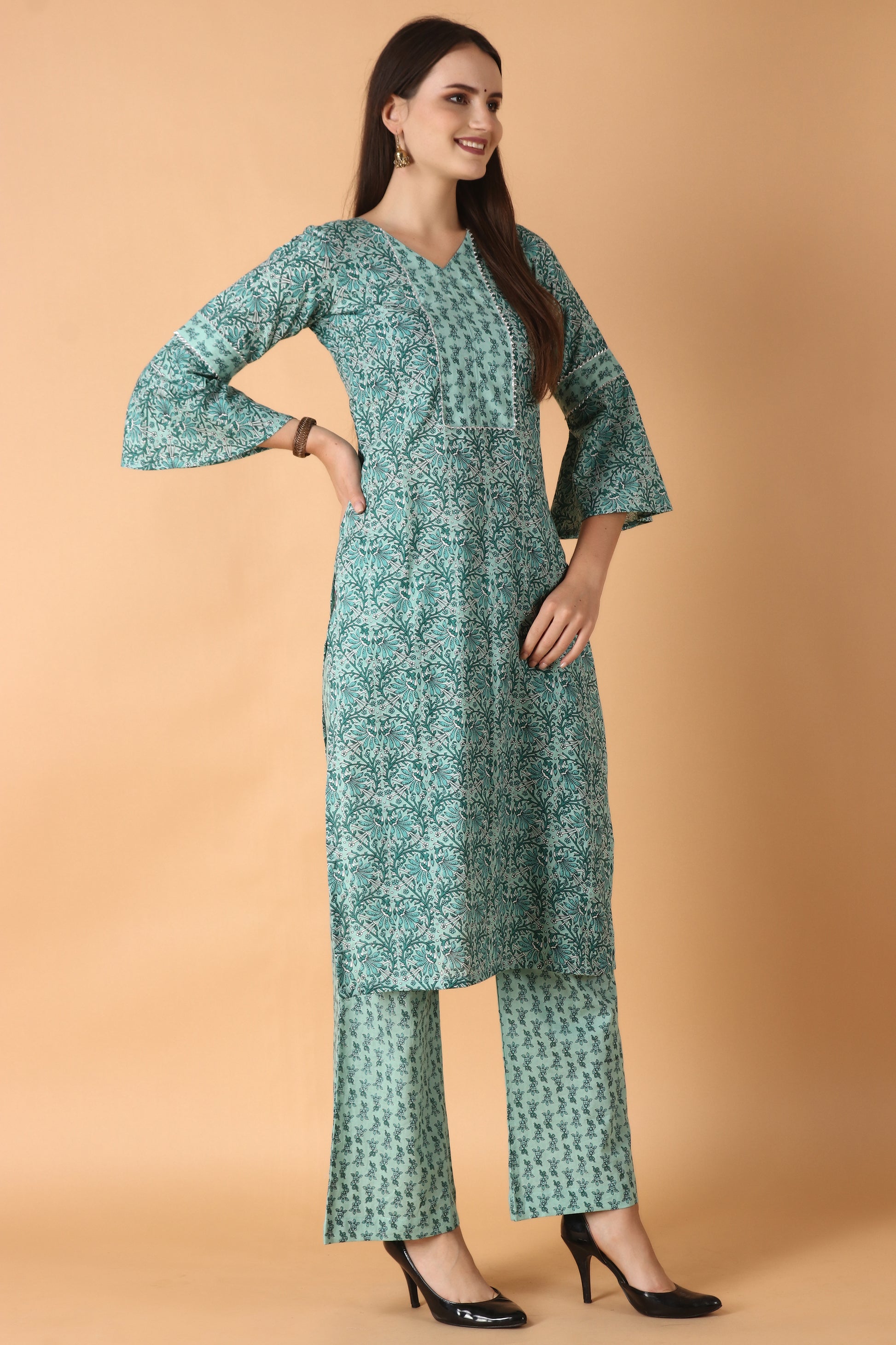 Women Plus Size Ocean Green cotton kurti pant set | Apella