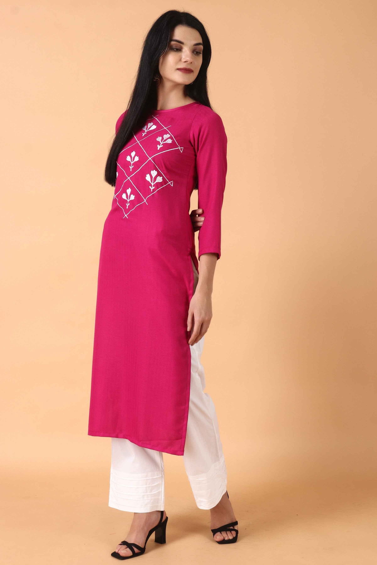 Buy Plus Size ​Pink Sniffle Woollen Kurta At Apella | Sizes XS to 10 XL | India | Free Delivery | Customized