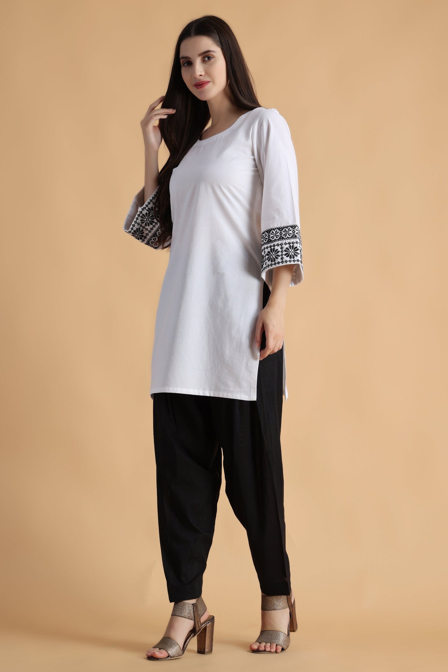 Women's Plus Size white cotton kurta | Apella