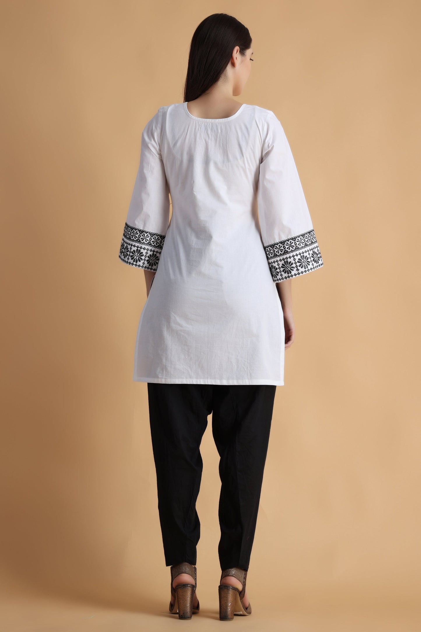 Women's Plus Size white cotton kurti pant set | Apella