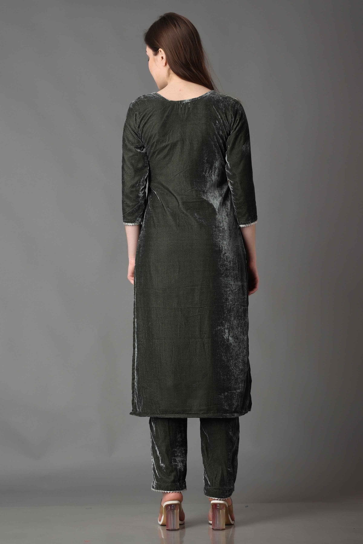 Buy Plus Size ​Stellar Green Velvet Suit At Apella | Sizes XS to 10 XL | India | Free Delivery | Customized
