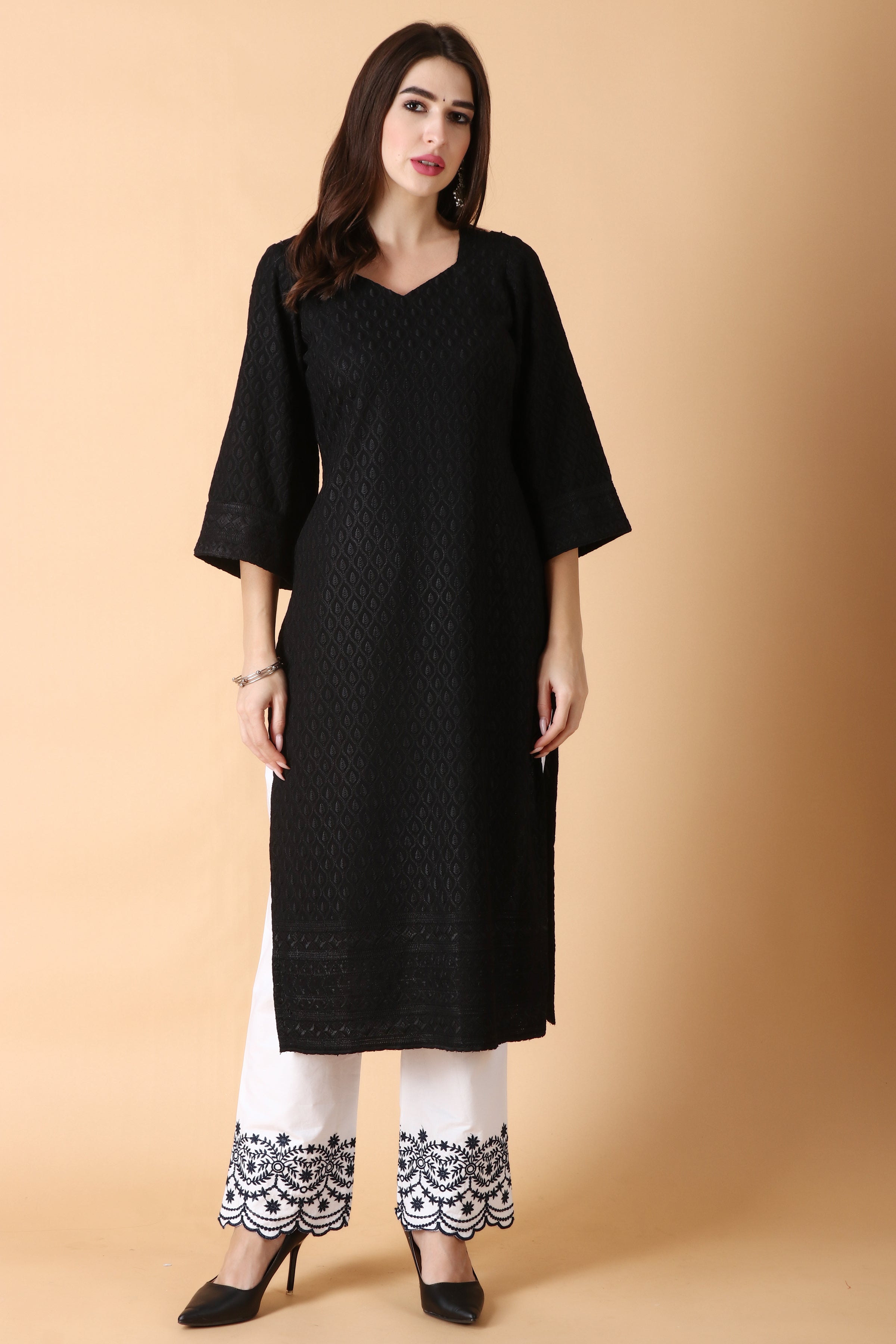 Ada Hand Embroidered Lucknow Chikankari Straight White Cotton Top Tunic  Kurti for Women A911205 (XS) : Amazon.in: Fashion