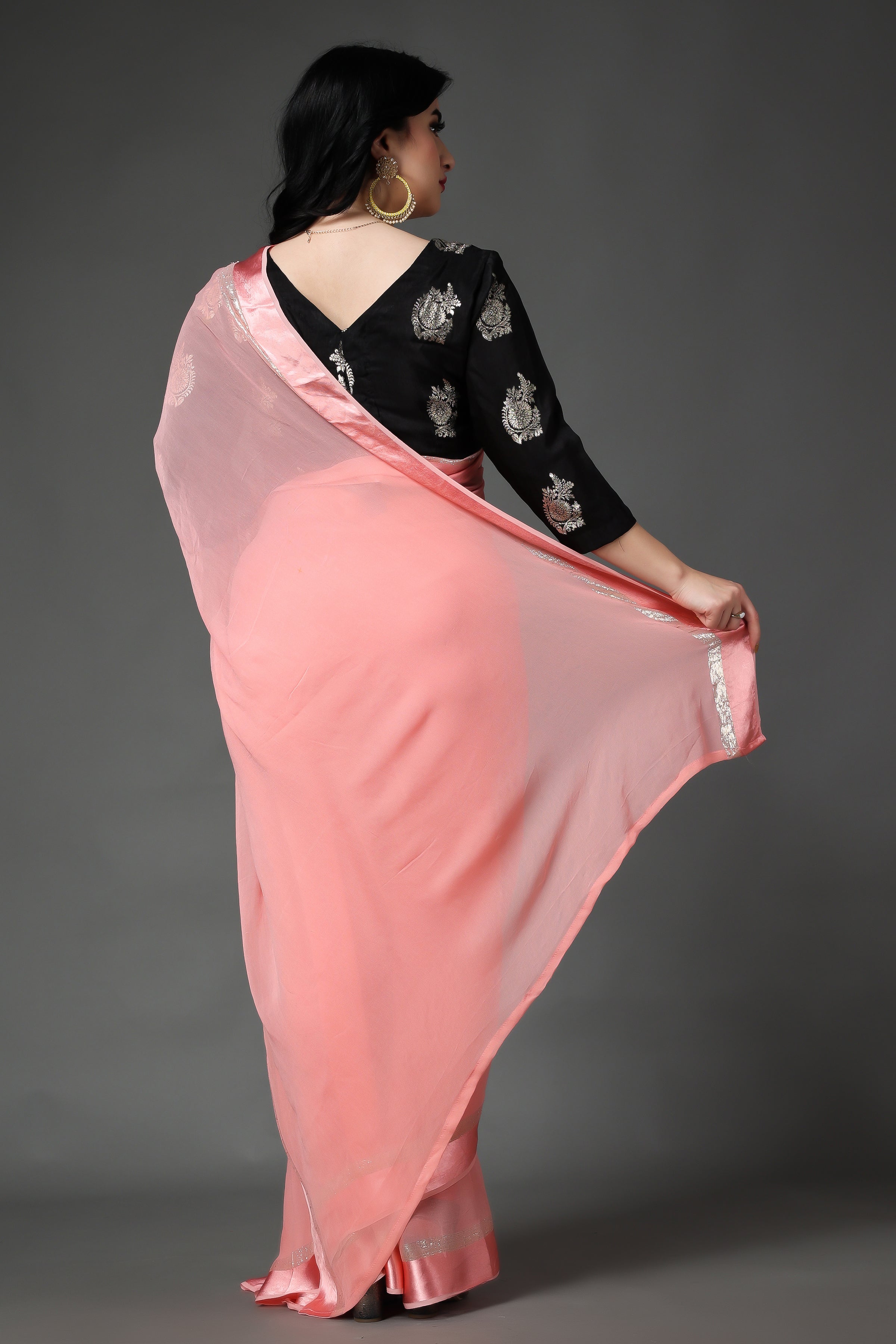 Light Pink And Black Pleated Saree | Leemboodi