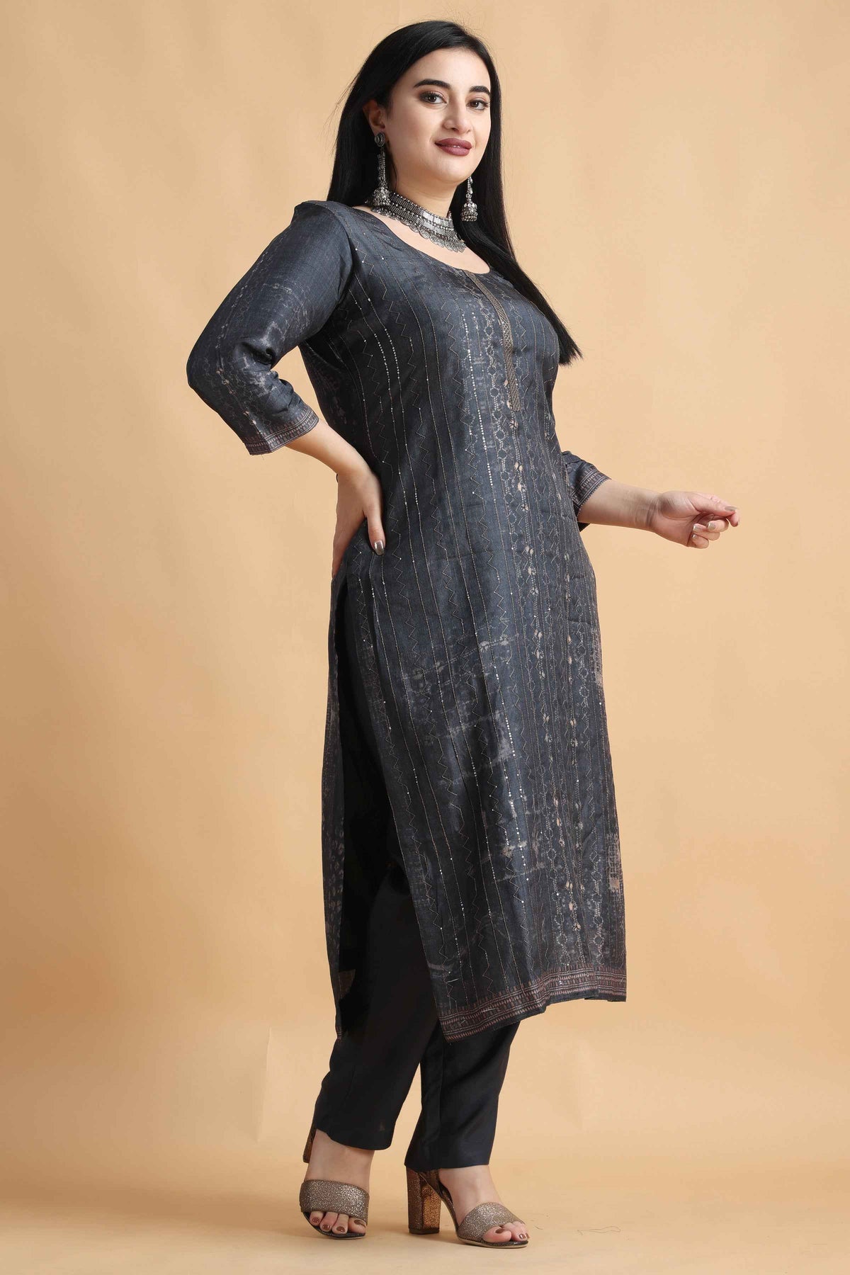 Buy Plus Size ​Gravel Grey Digital Printed Suit At Apella | Sizes XS to 10 XL | India | Free Delivery | Customized