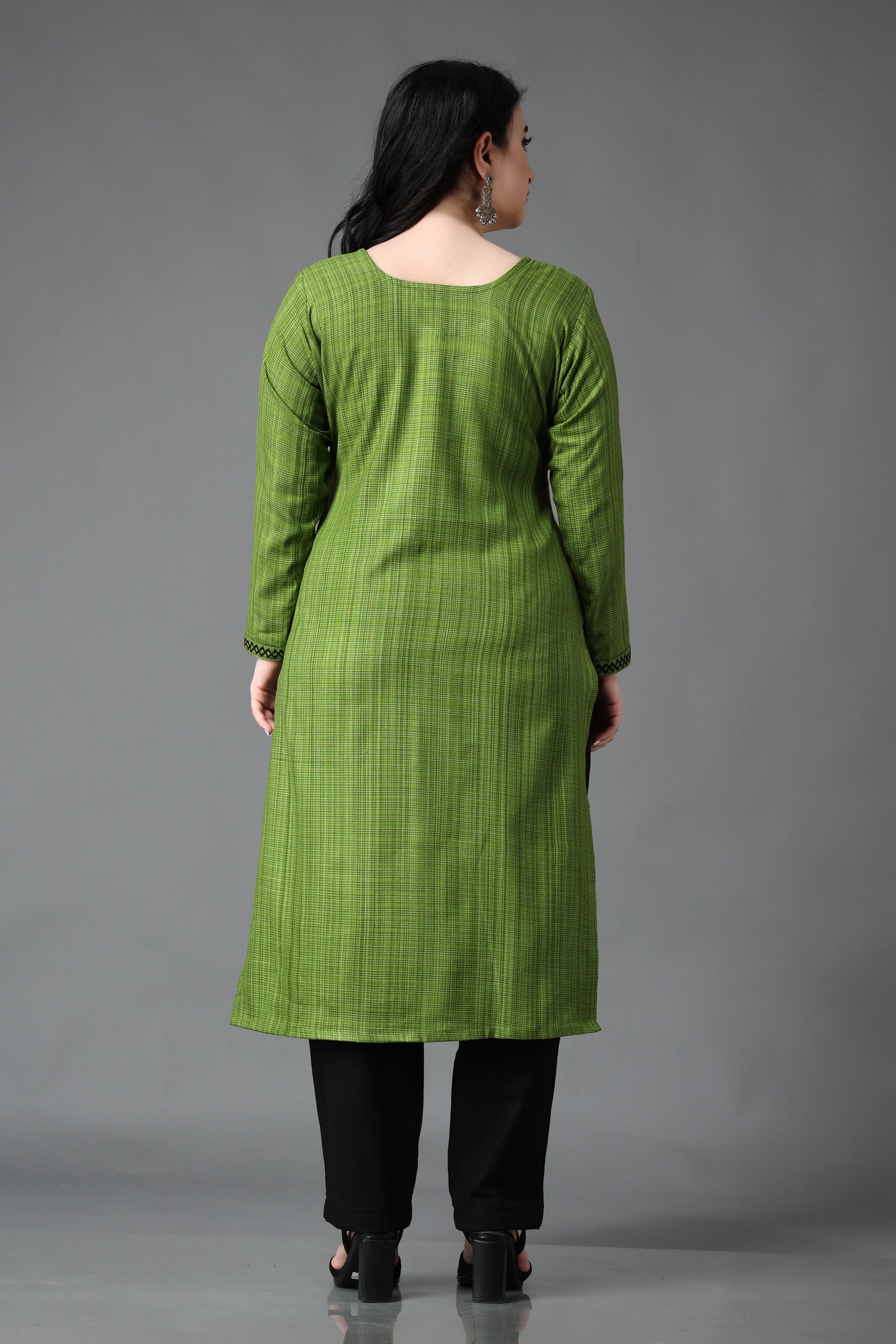 Women Plus Size Green Woollen Kurta Set