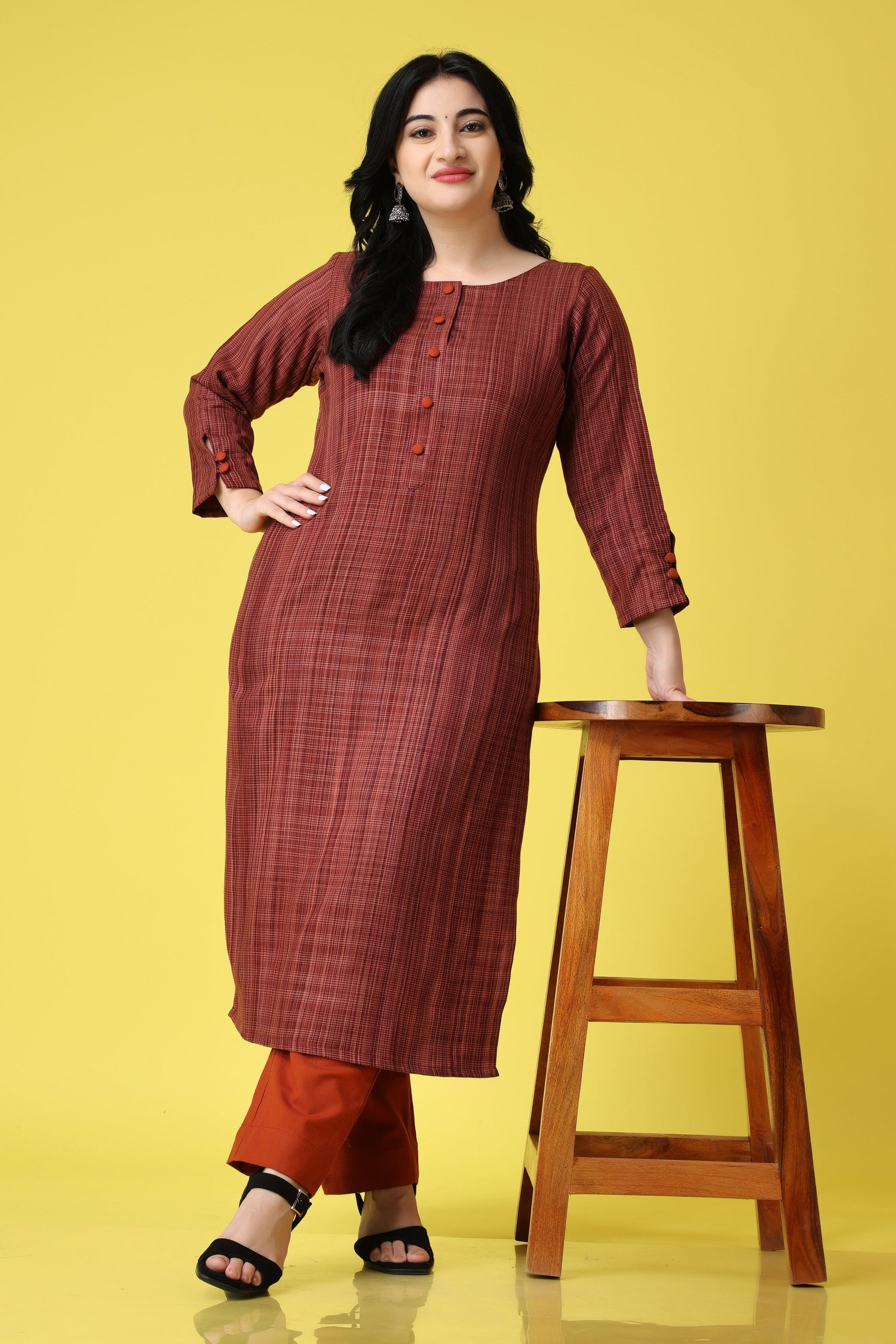 Women Plus Size Rusty Grid Woollen Kurta Pant Set